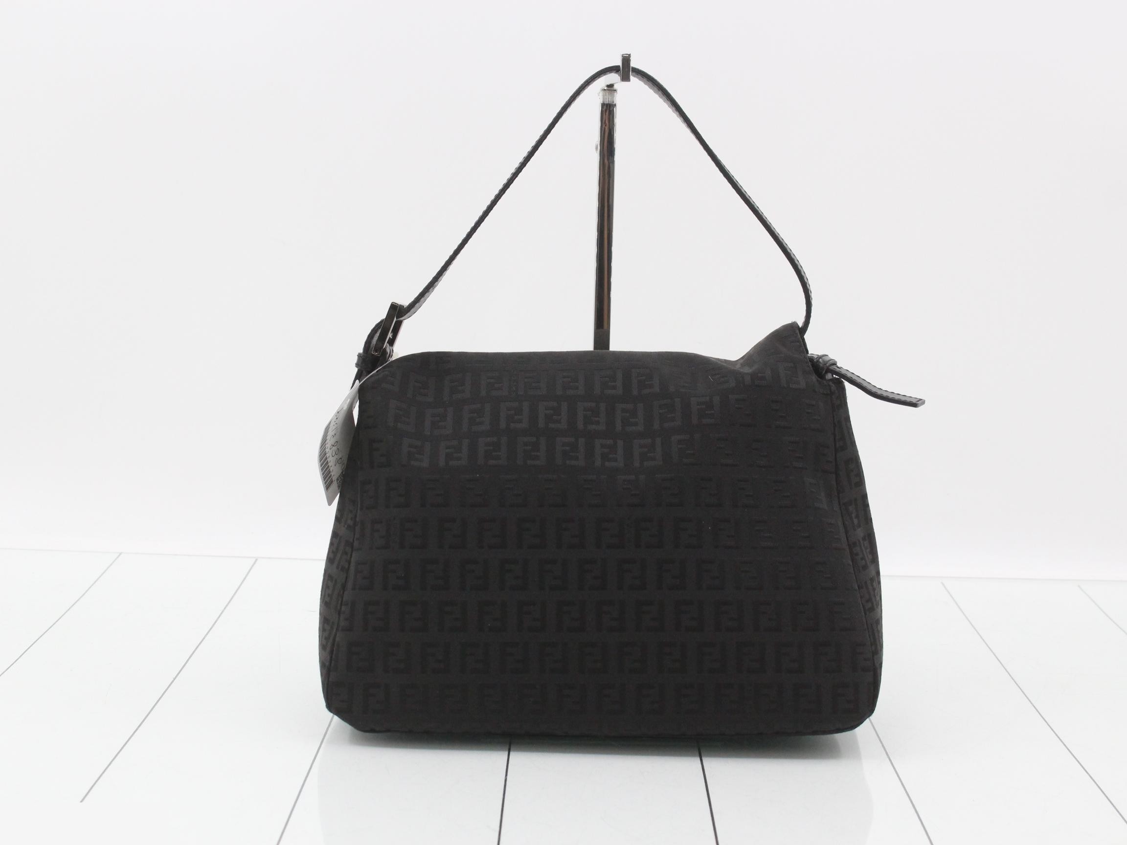 Mamma Bucket Shoulder Bag, Canvas, Black — view 2