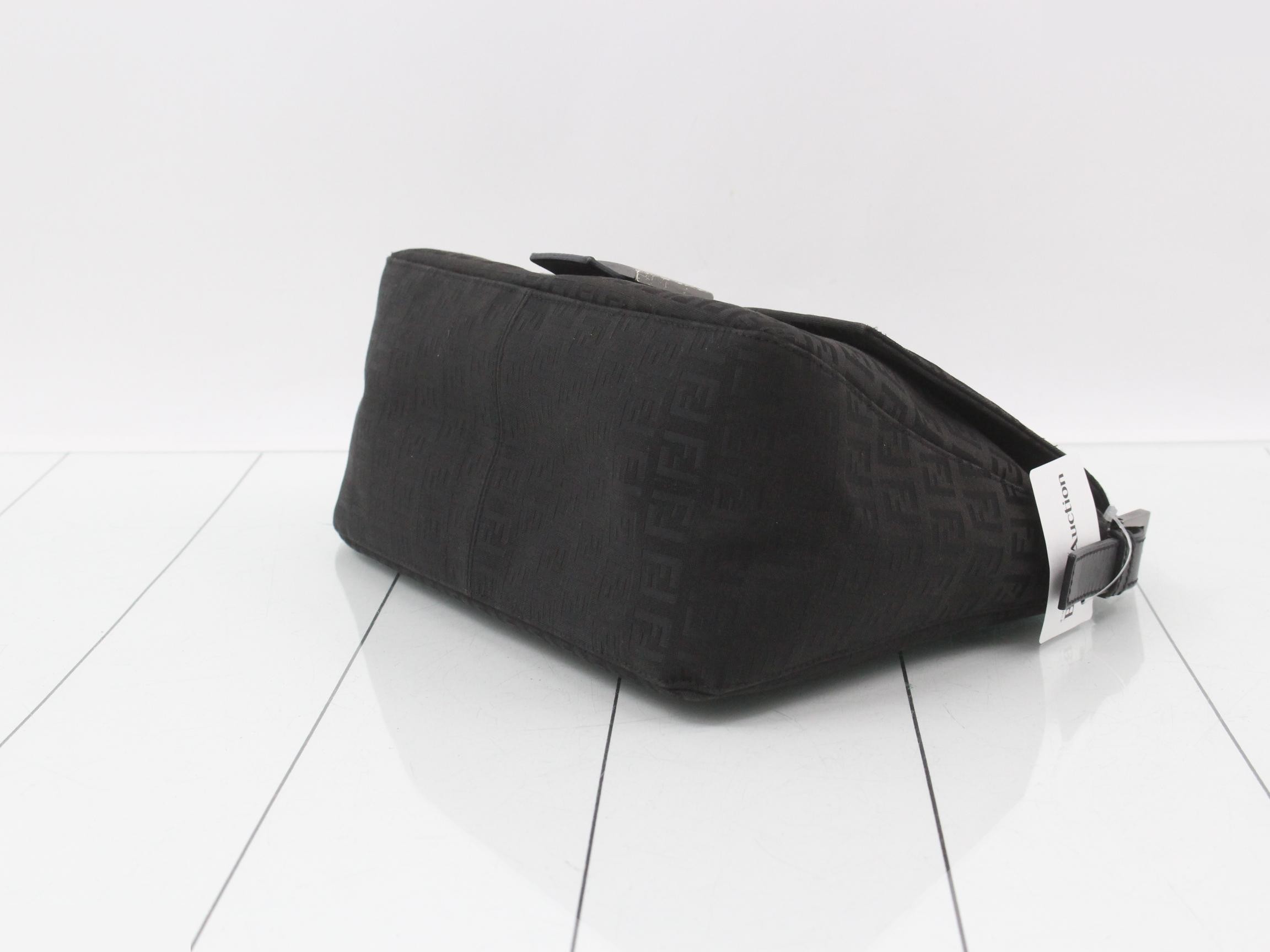 Mamma Bucket Shoulder Bag, Canvas, Black — view 6