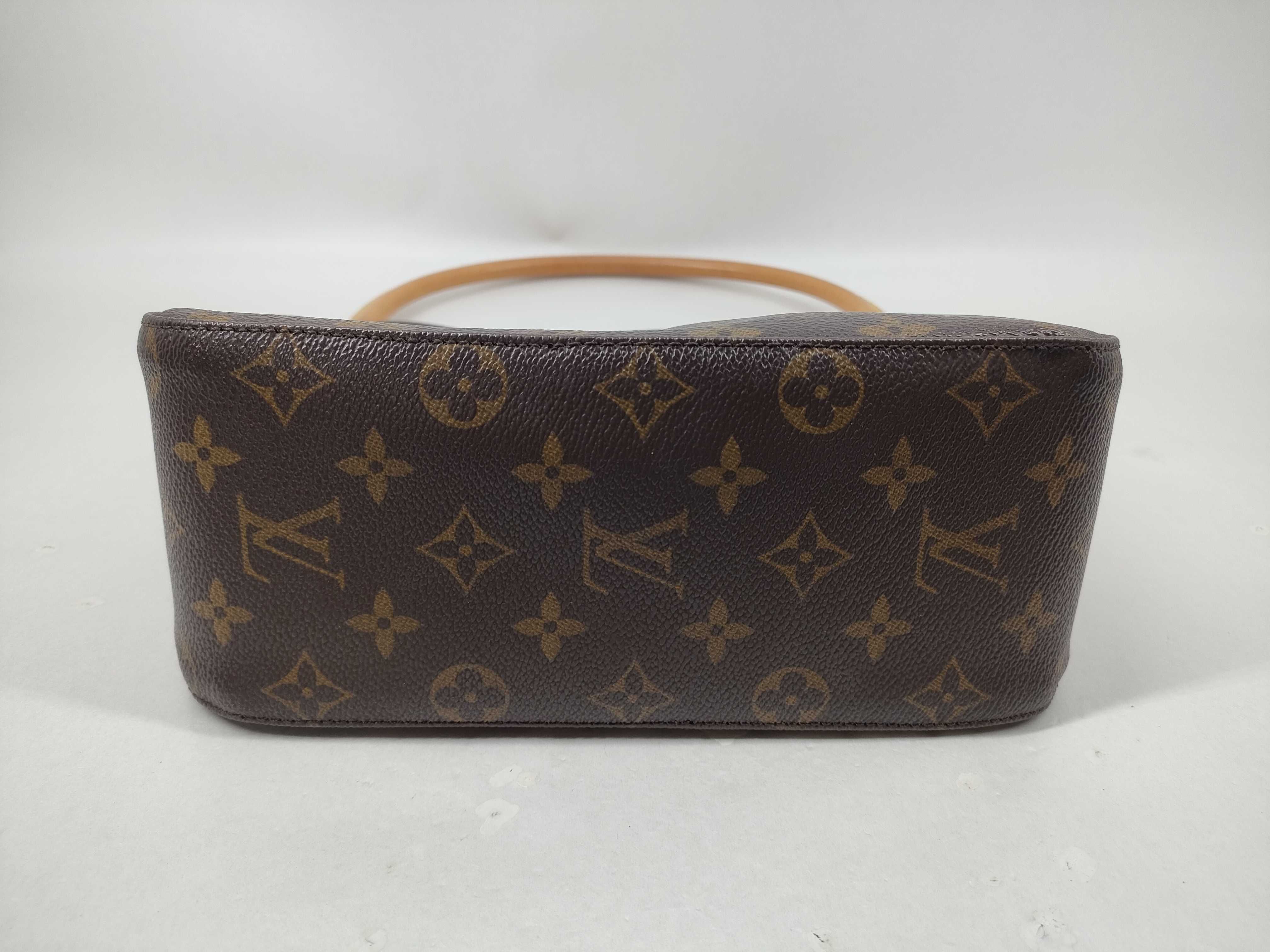 Monogram M51146 Looping MM Shoulder Bag — view 7