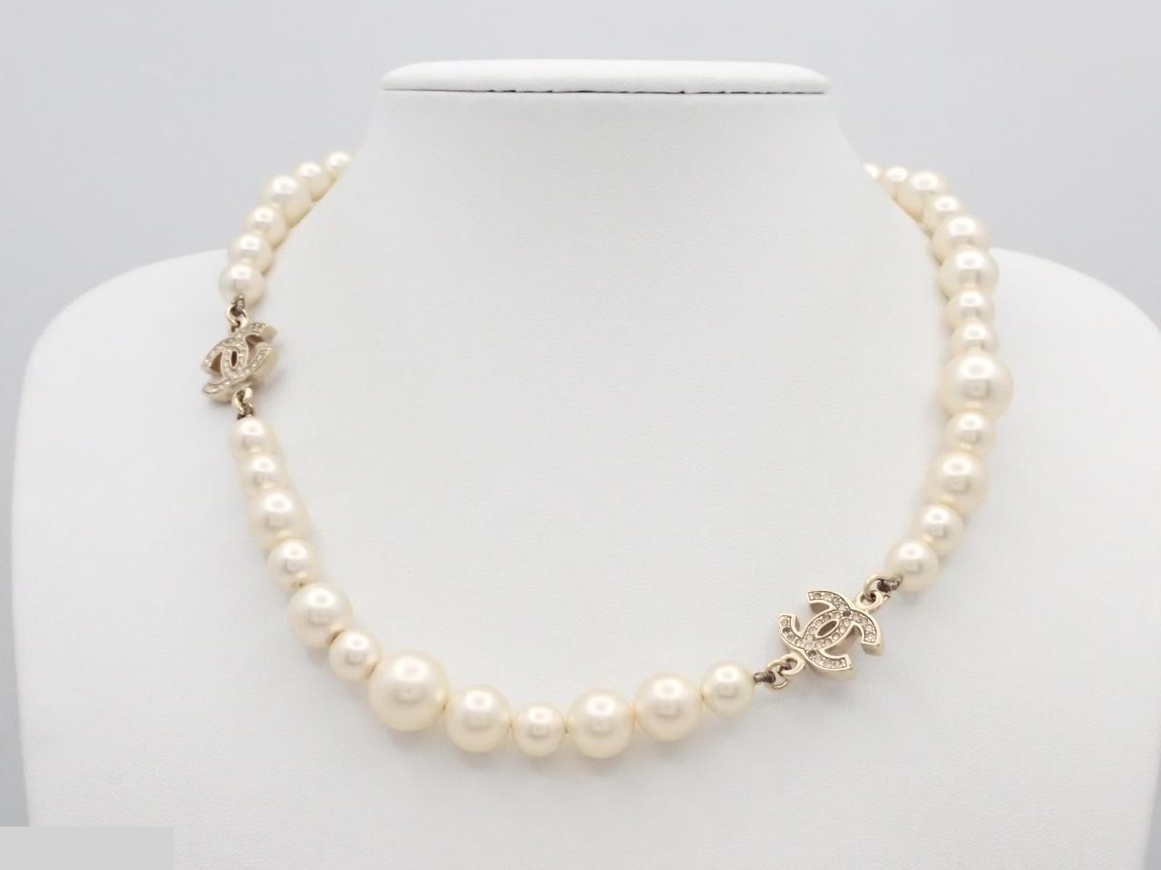 necklace, Coco Mark, gold plated, faux pearl, neck circumference approximately 44cm — view 3