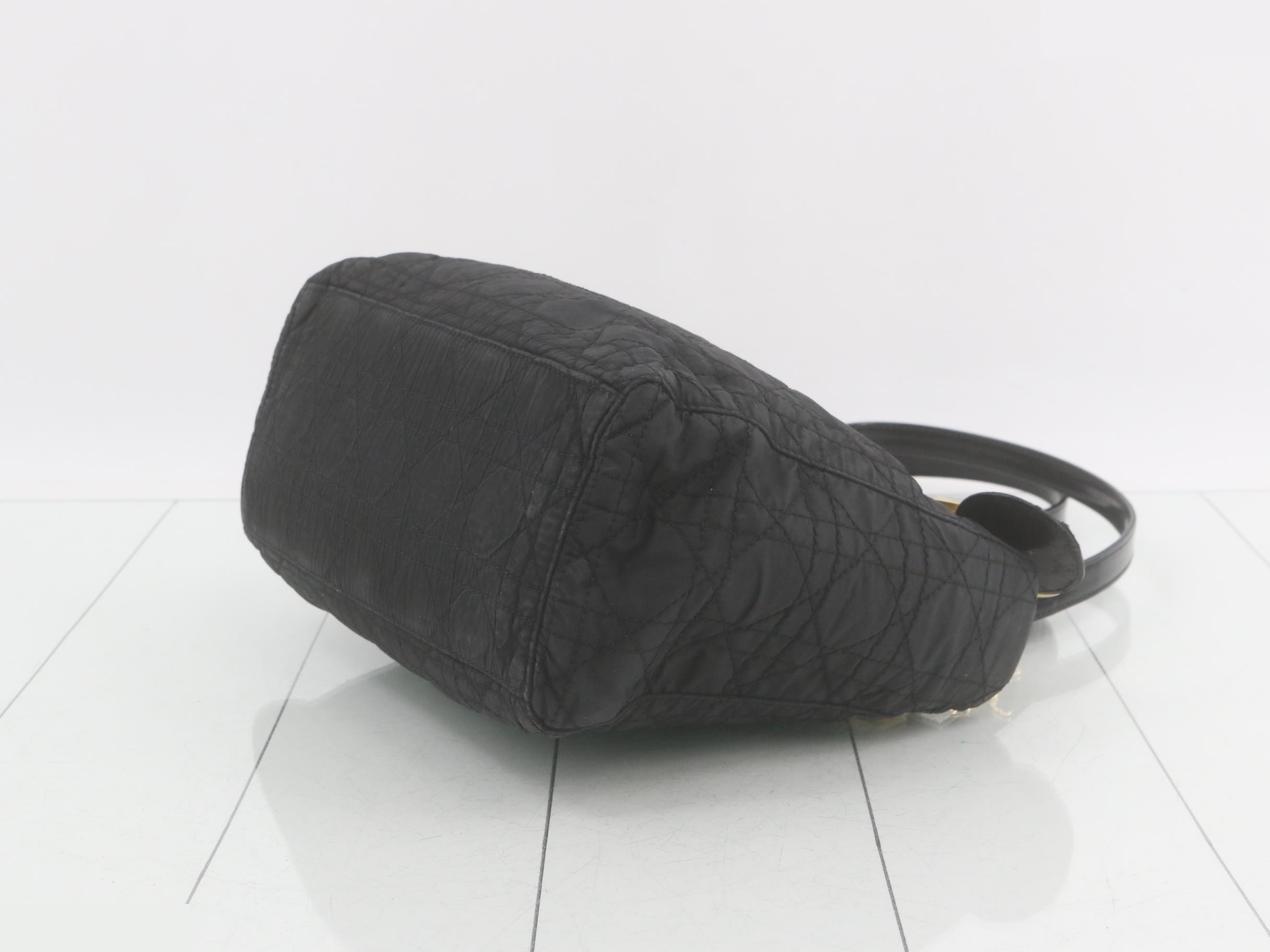 Other lines available: Bags and handbags — view 6