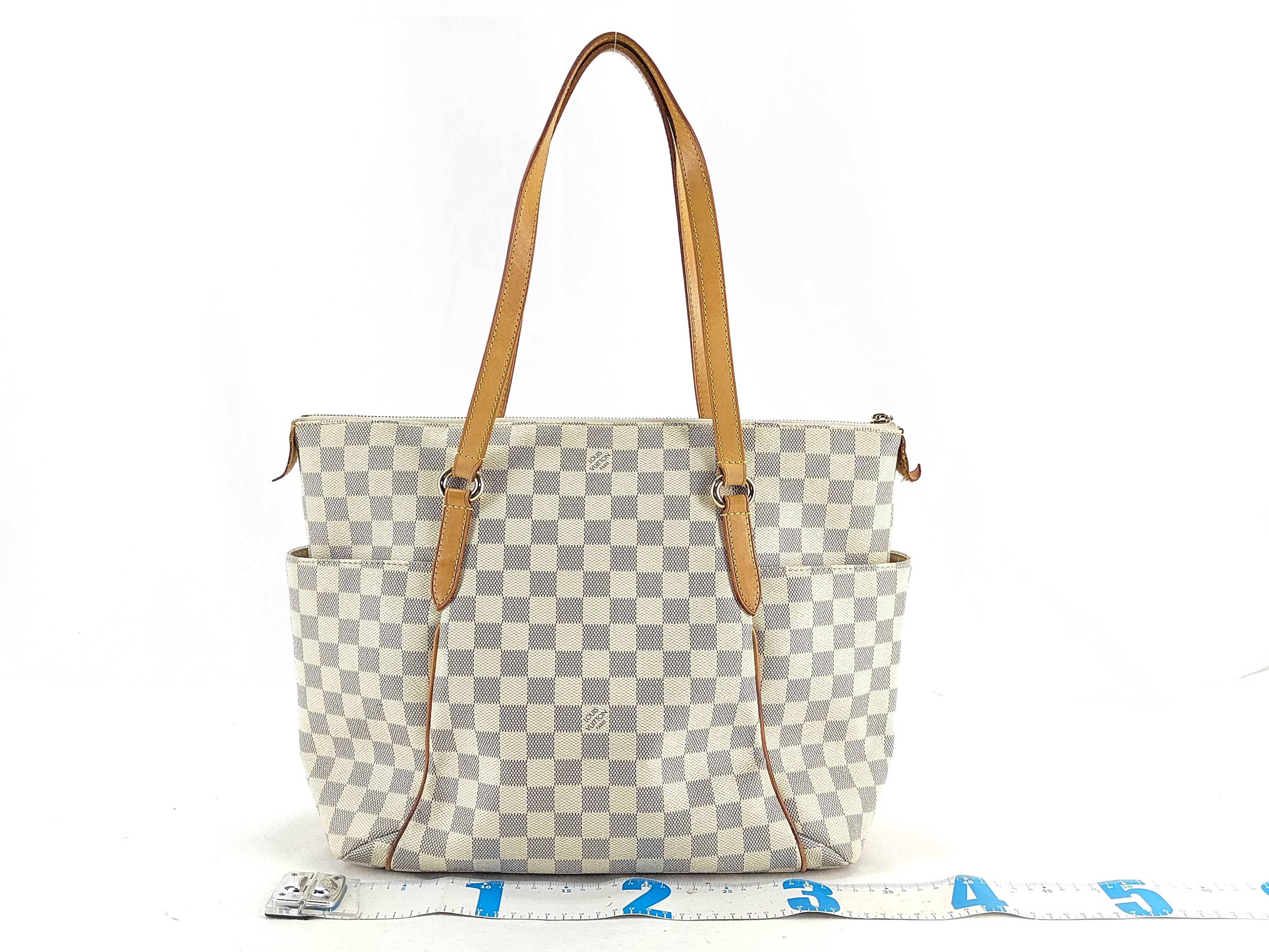 Damier Azur Totally MM N51262 MB4121 White Tote Bag — view 2