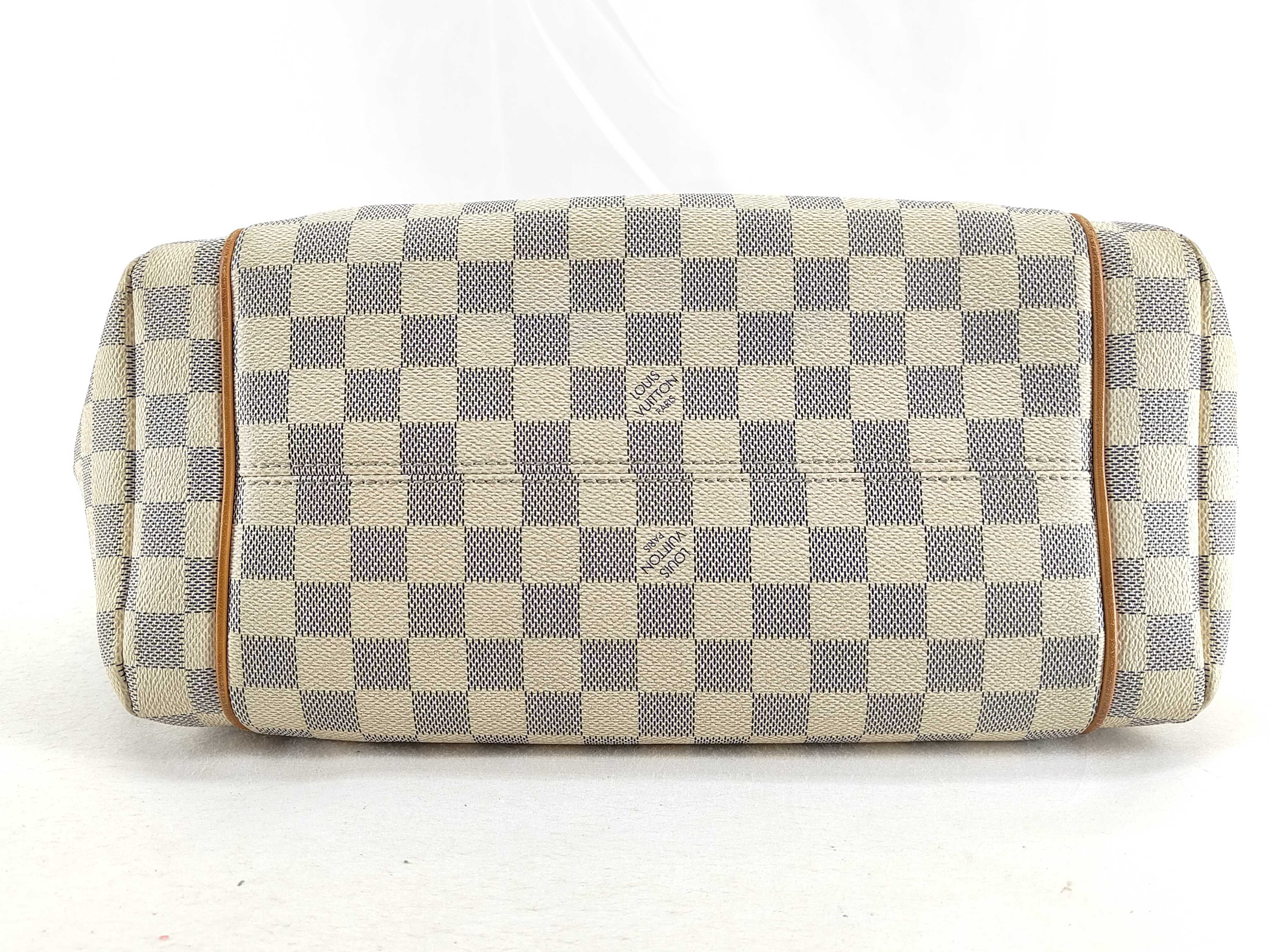 Damier Azur Totally MM N51262 MB4121 White Tote Bag — view 11