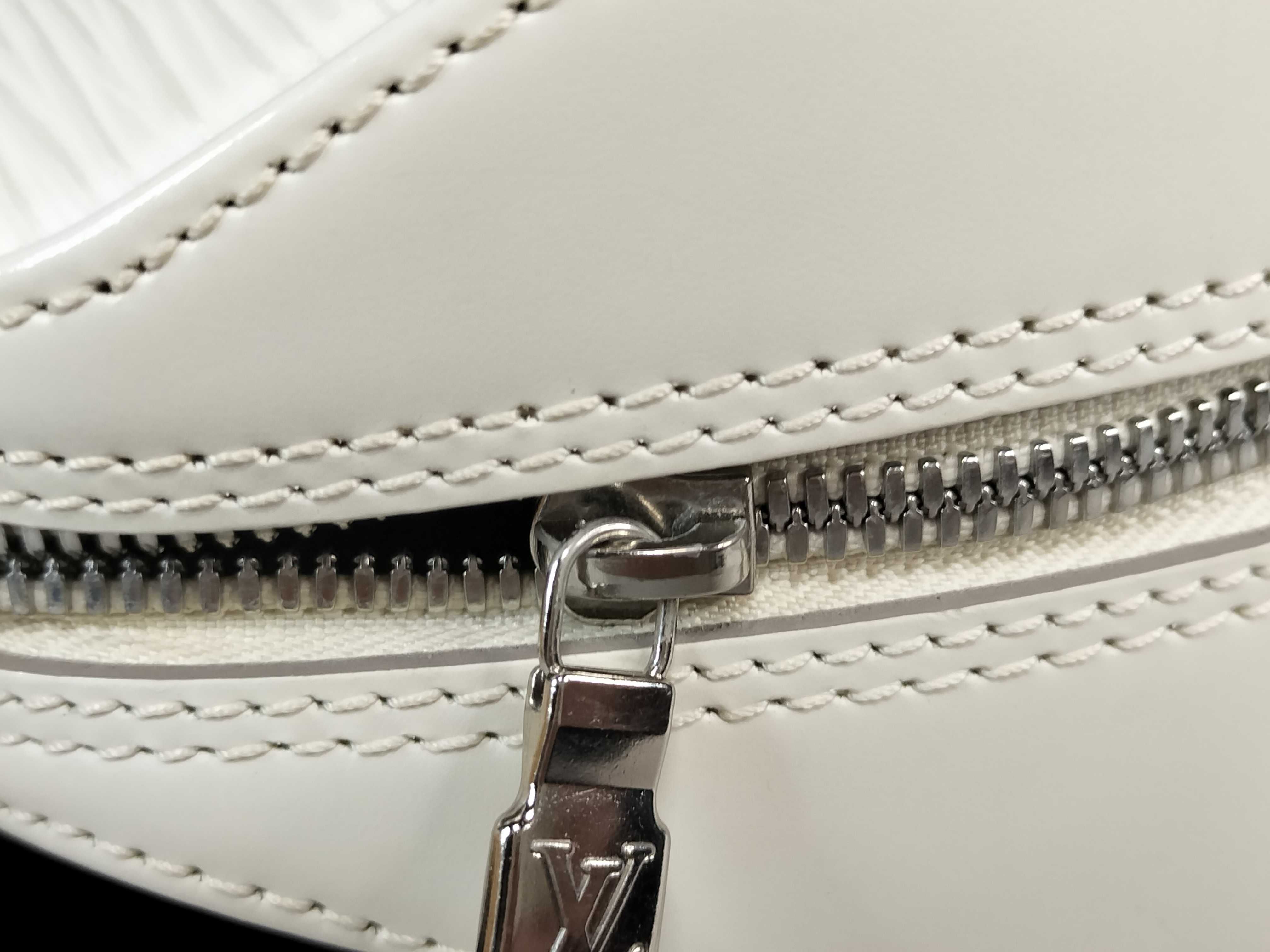 Epi Leather Handbag, Jasmine Ivoire, M5285J TH1026 — view 15