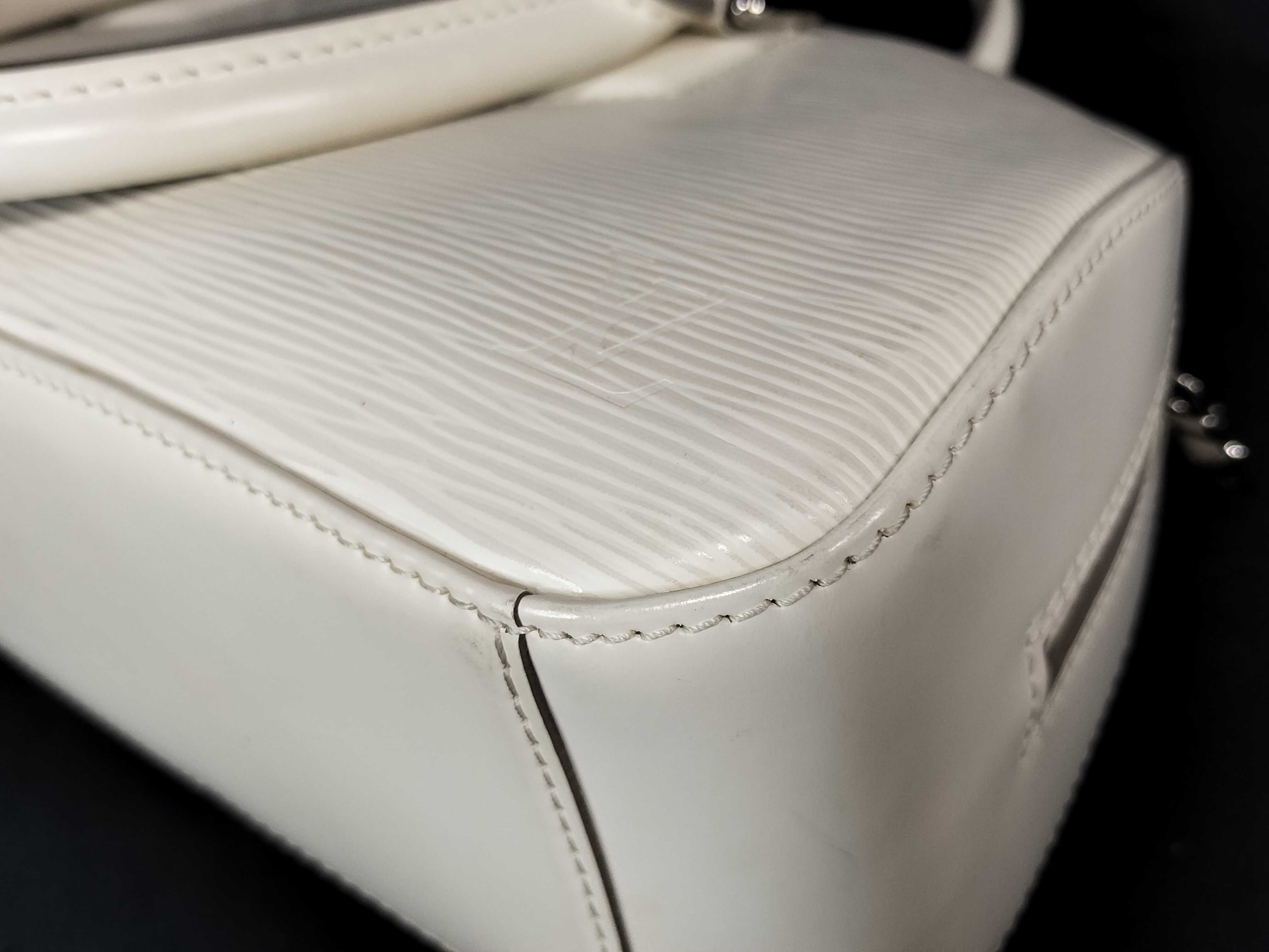 Epi Leather Handbag, Jasmine Ivoire, M5285J TH1026 — view 7