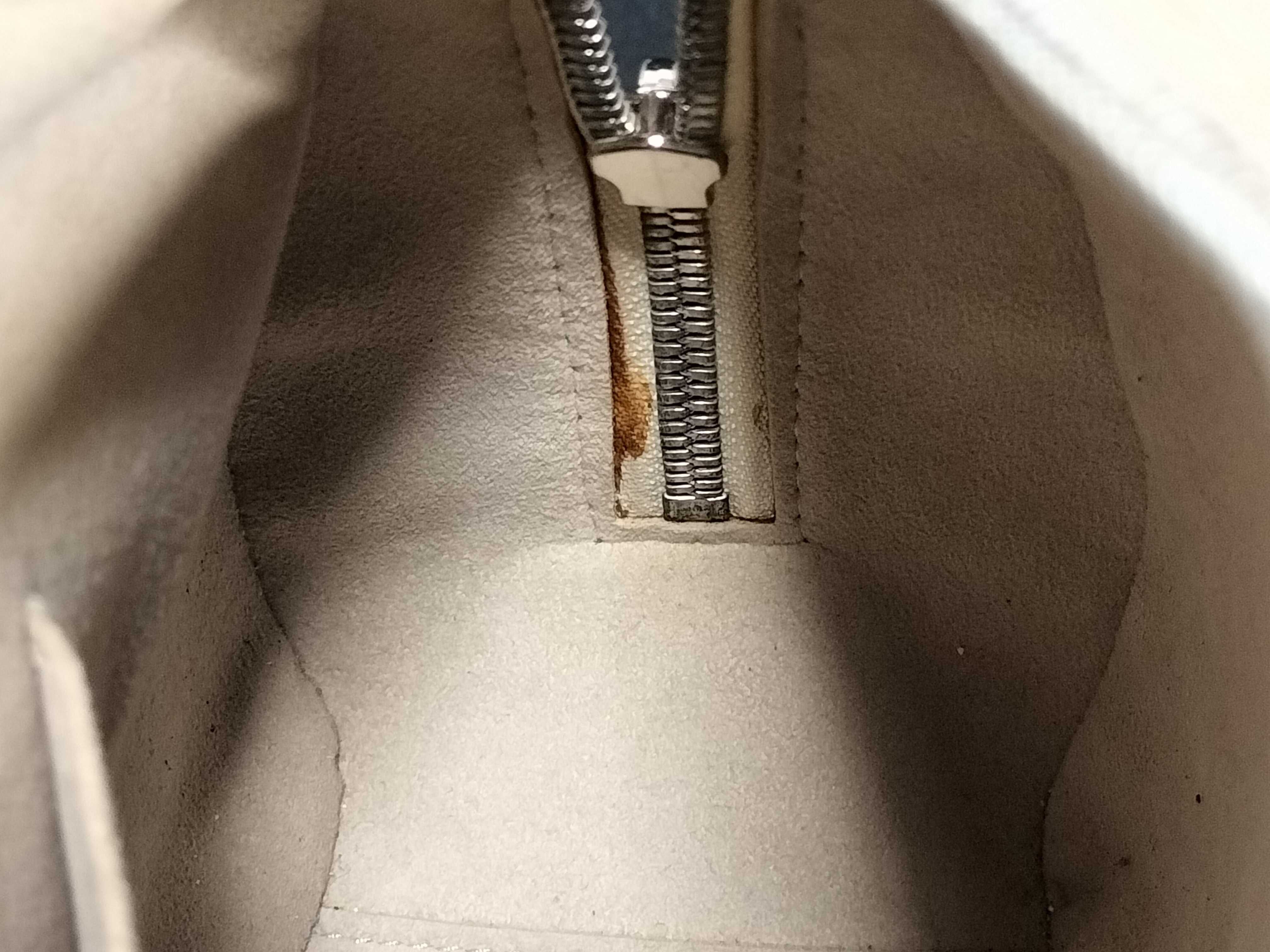 Epi Leather Handbag, Jasmine Ivoire, M5285J TH1026 — view 9