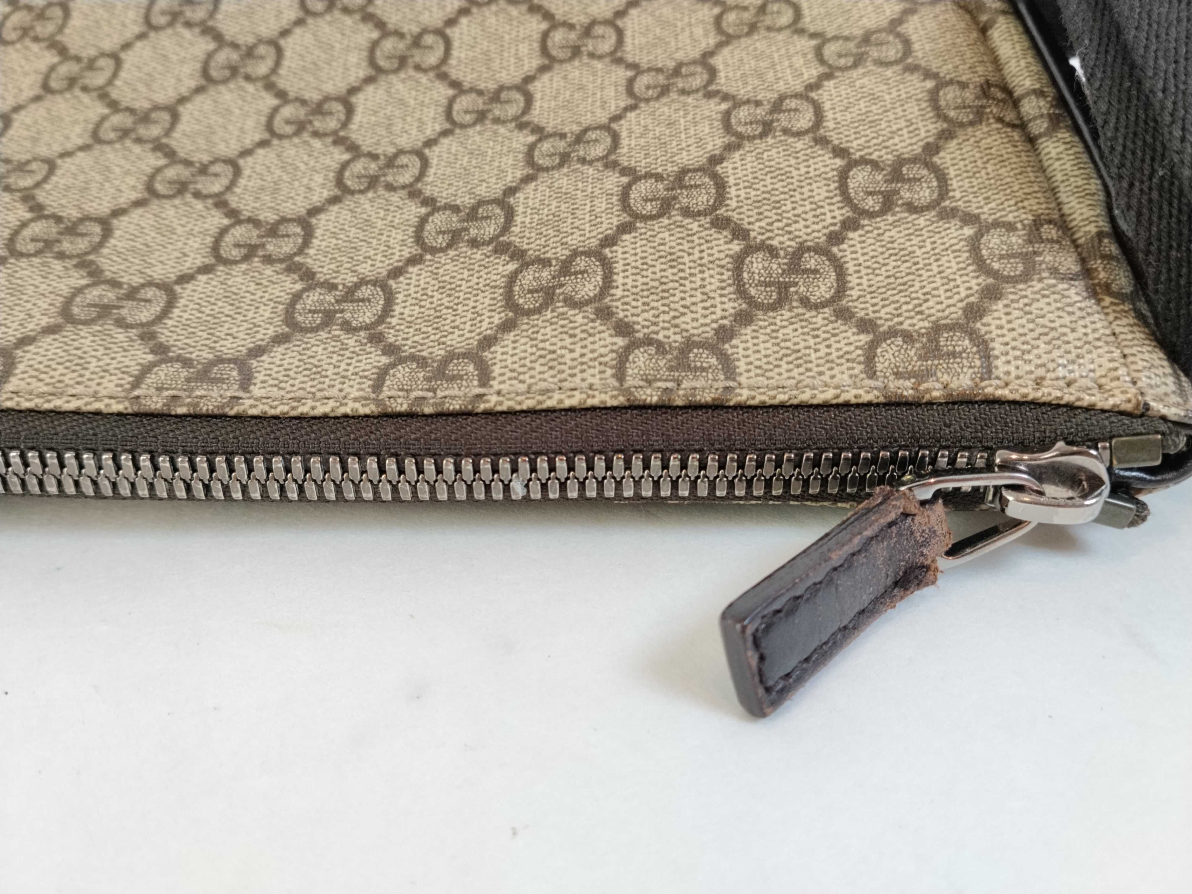 GG Supreme Shoulder Bag, Brown — view 8