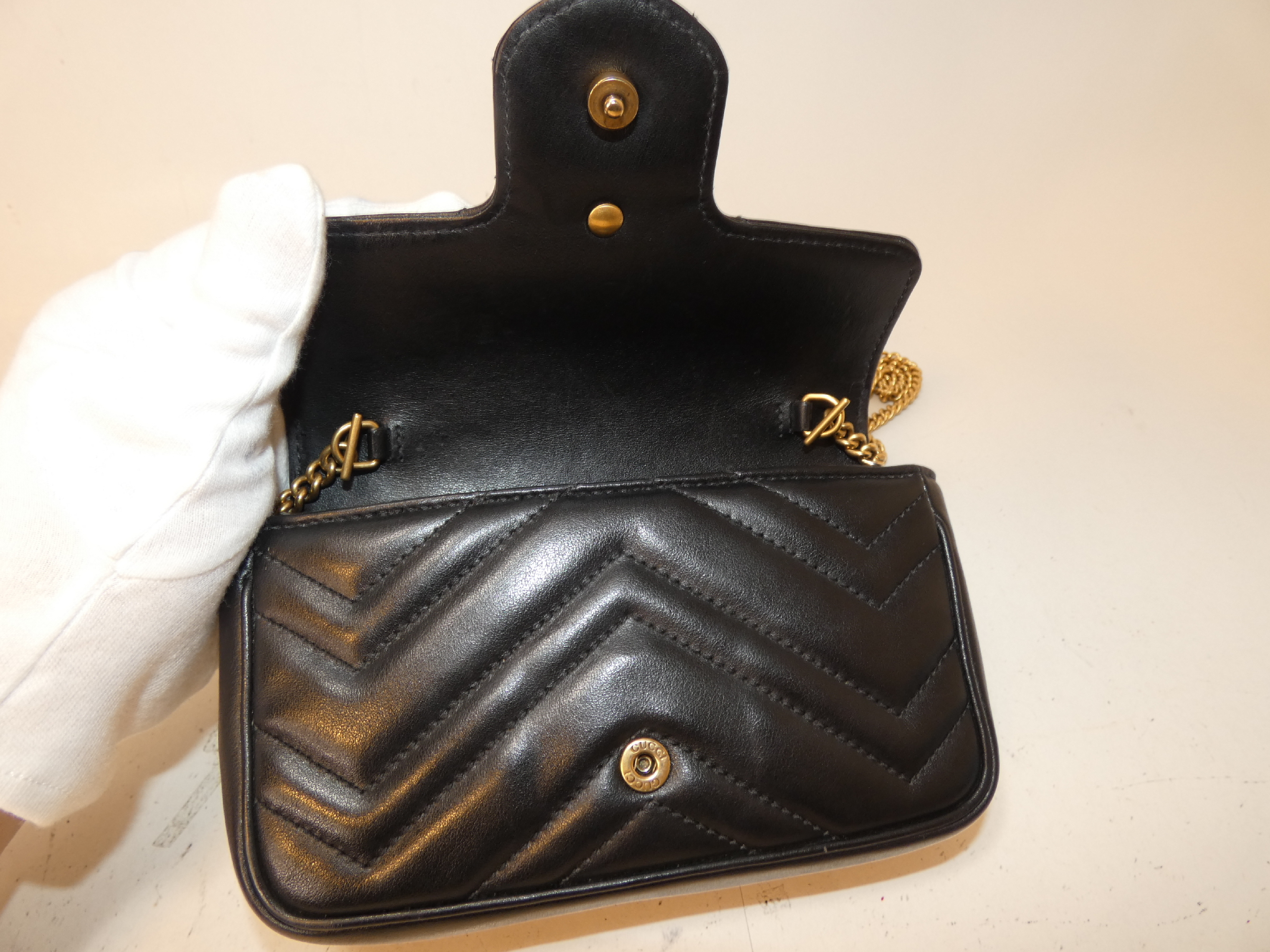 Marmont Black Leather Chain Mini Shoulder Bag — view 9