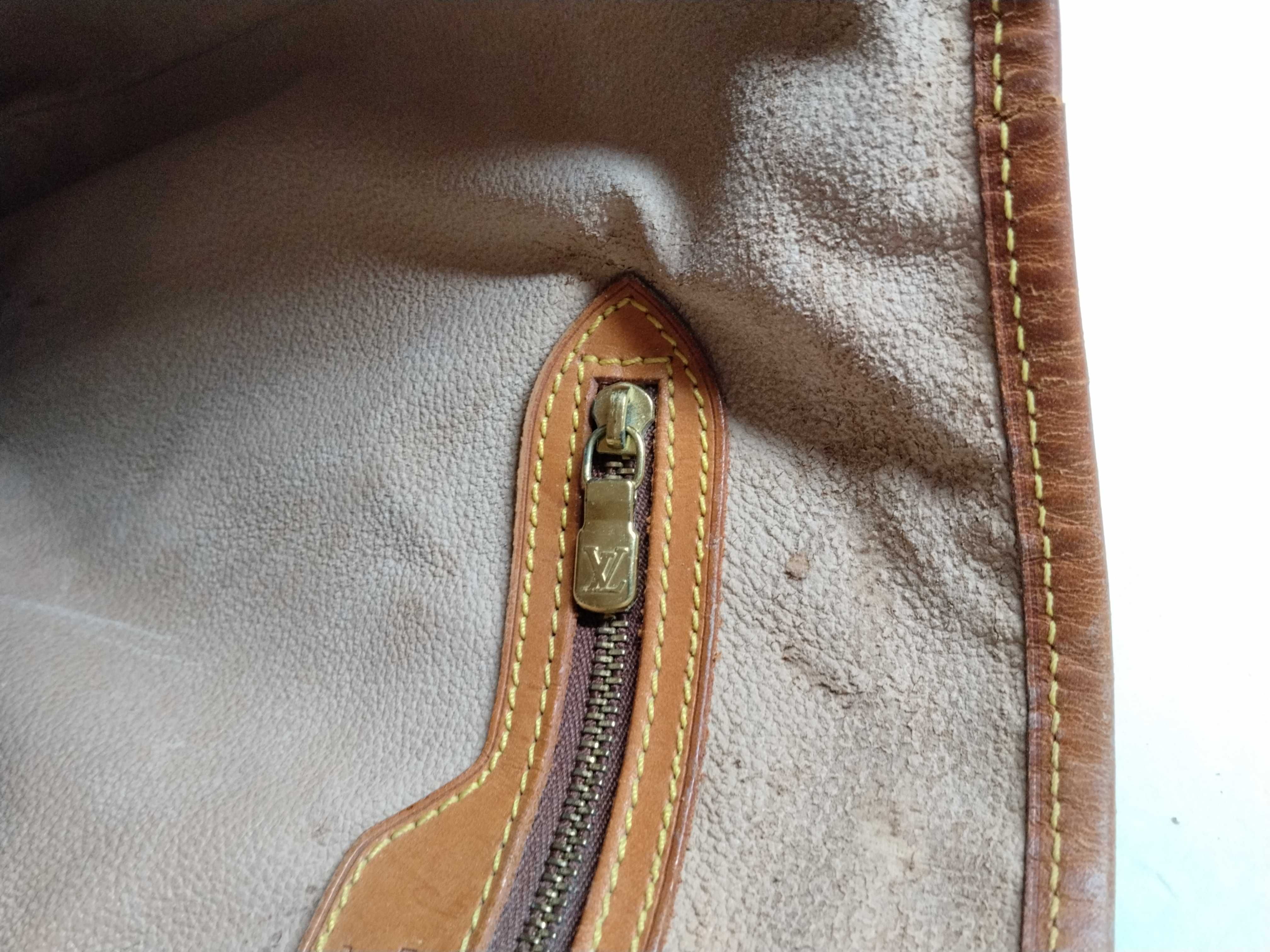 Monogram M42236 Bucket GM Tote Bag (without pouch) — view 12