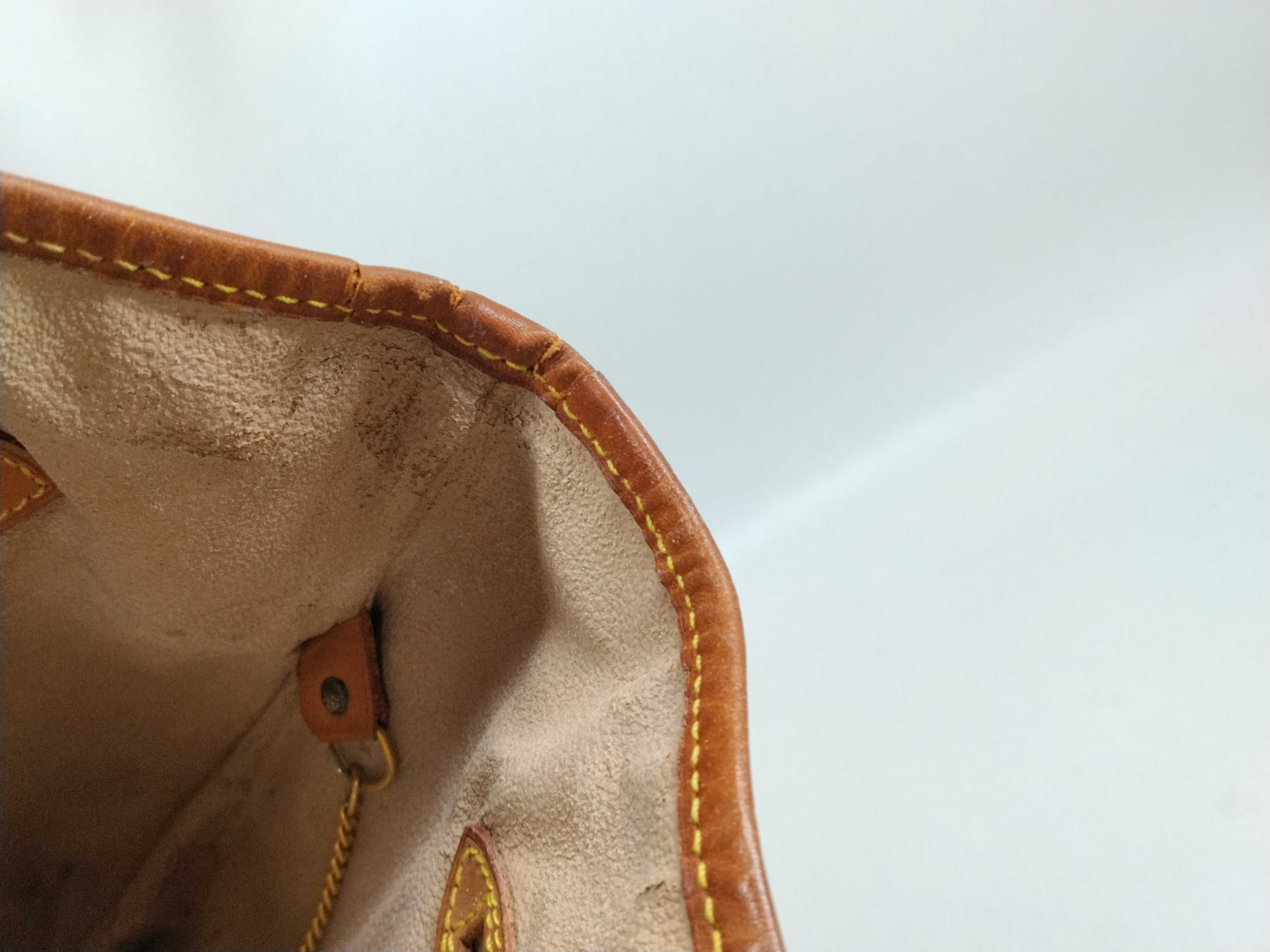 Monogram M42236 Bucket GM Tote Bag (without pouch) — view 9