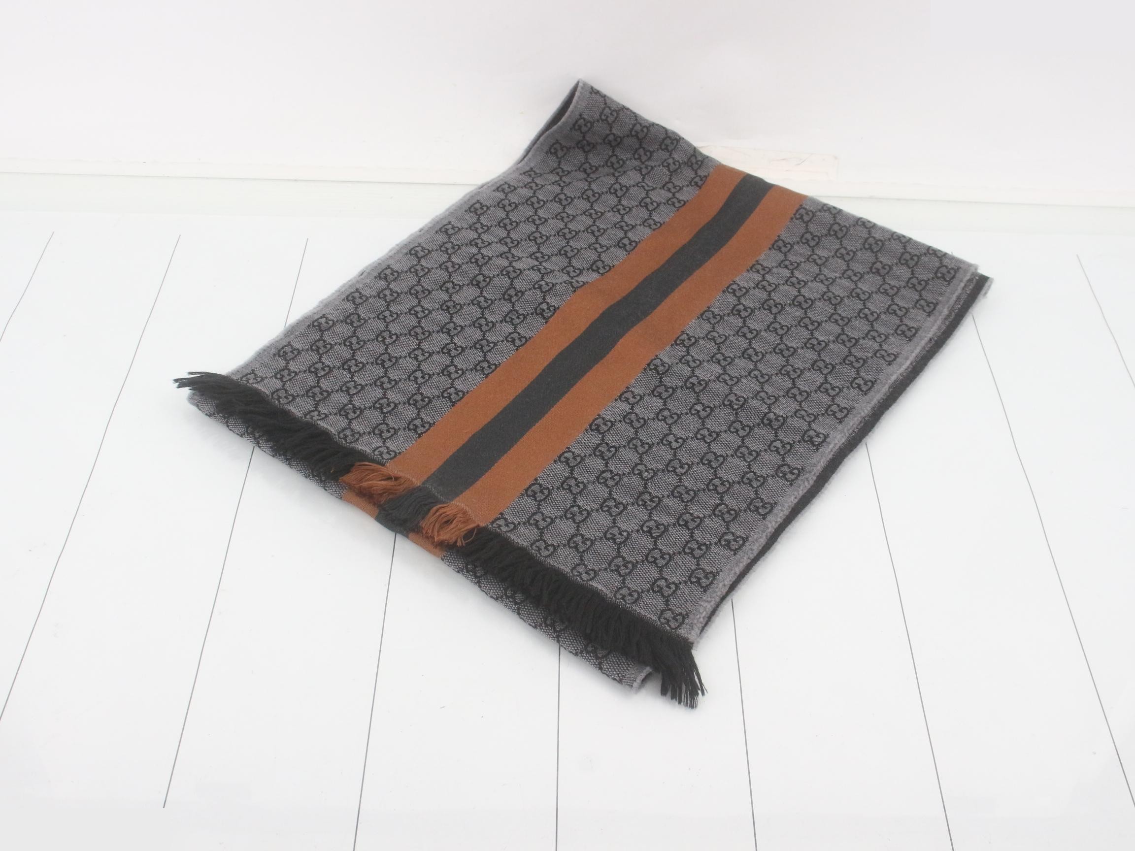 GG pattern scarf, gray