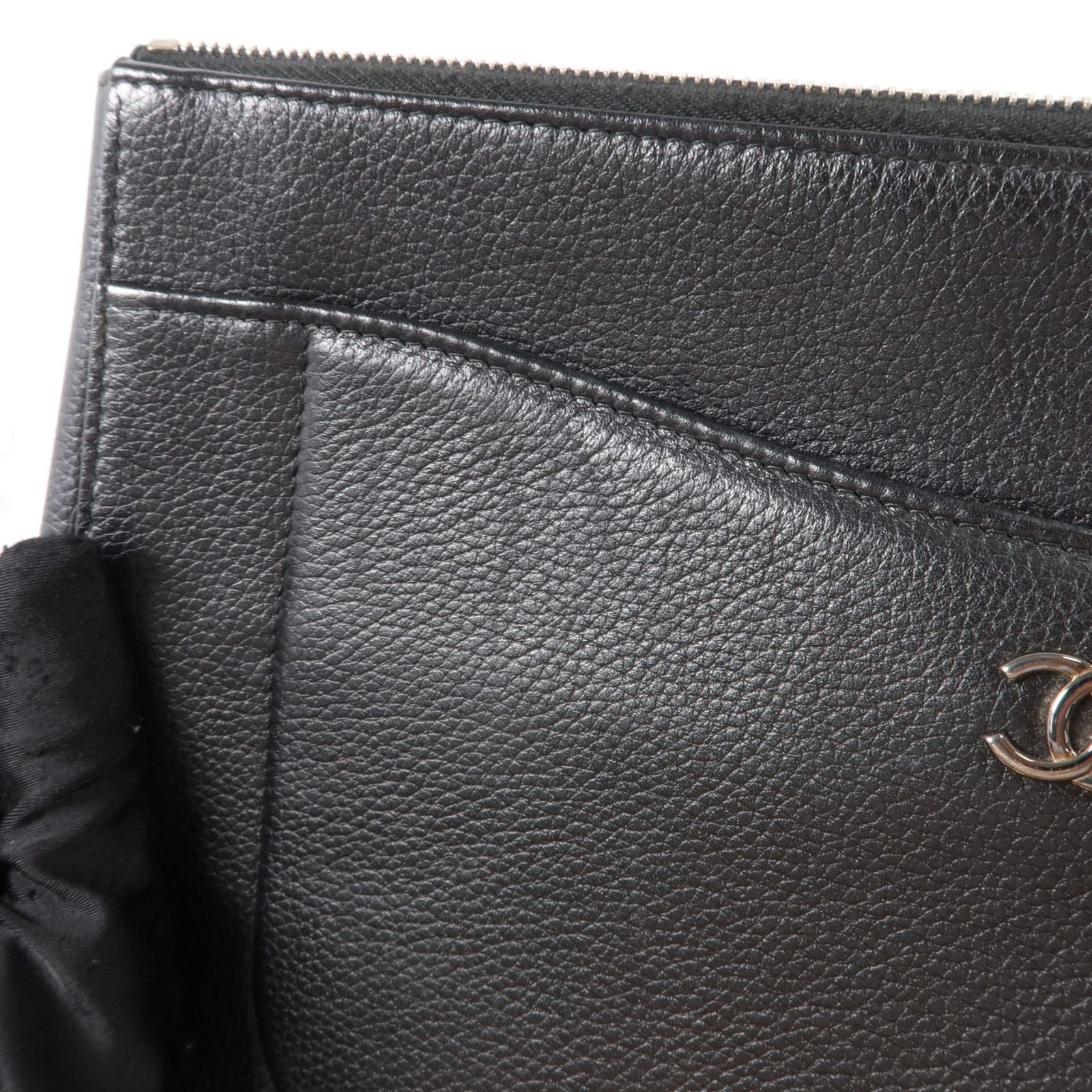 Grained Calfskin Large Neo Executive Clutch/Cosmetic Case w/Card and Dustbag — view 16