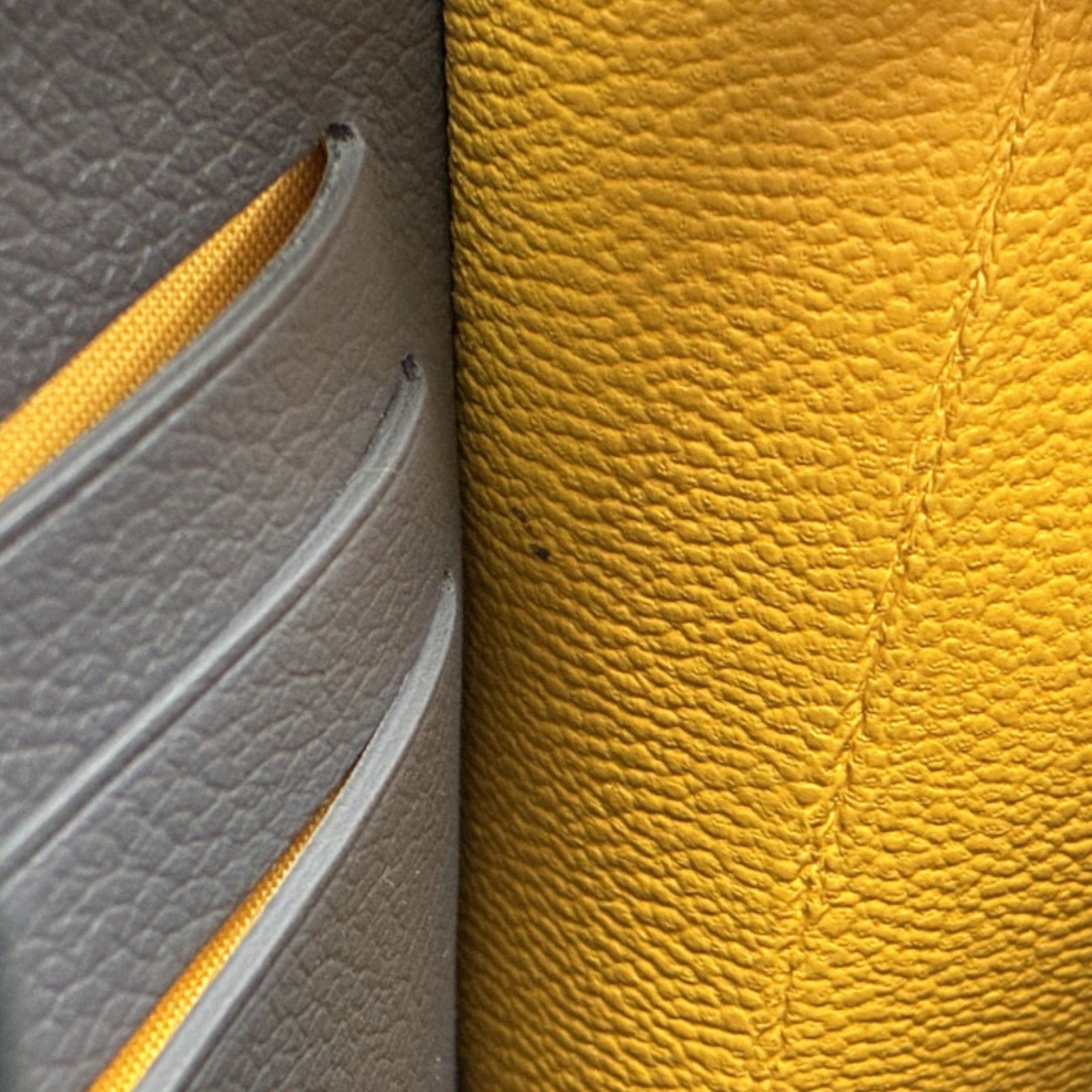 Chypre Shoulder Bag — view 11