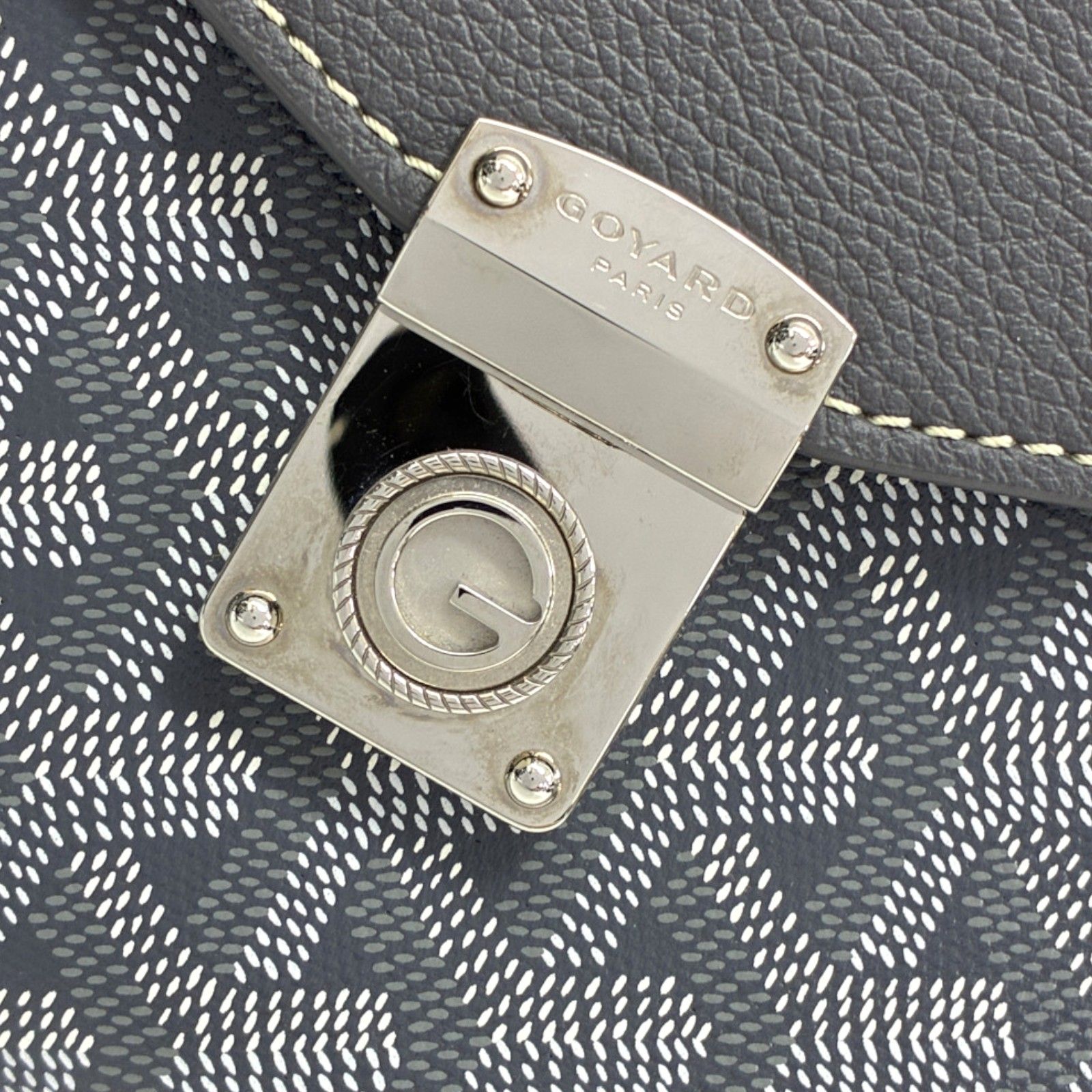 Chypre Shoulder Bag — view 6