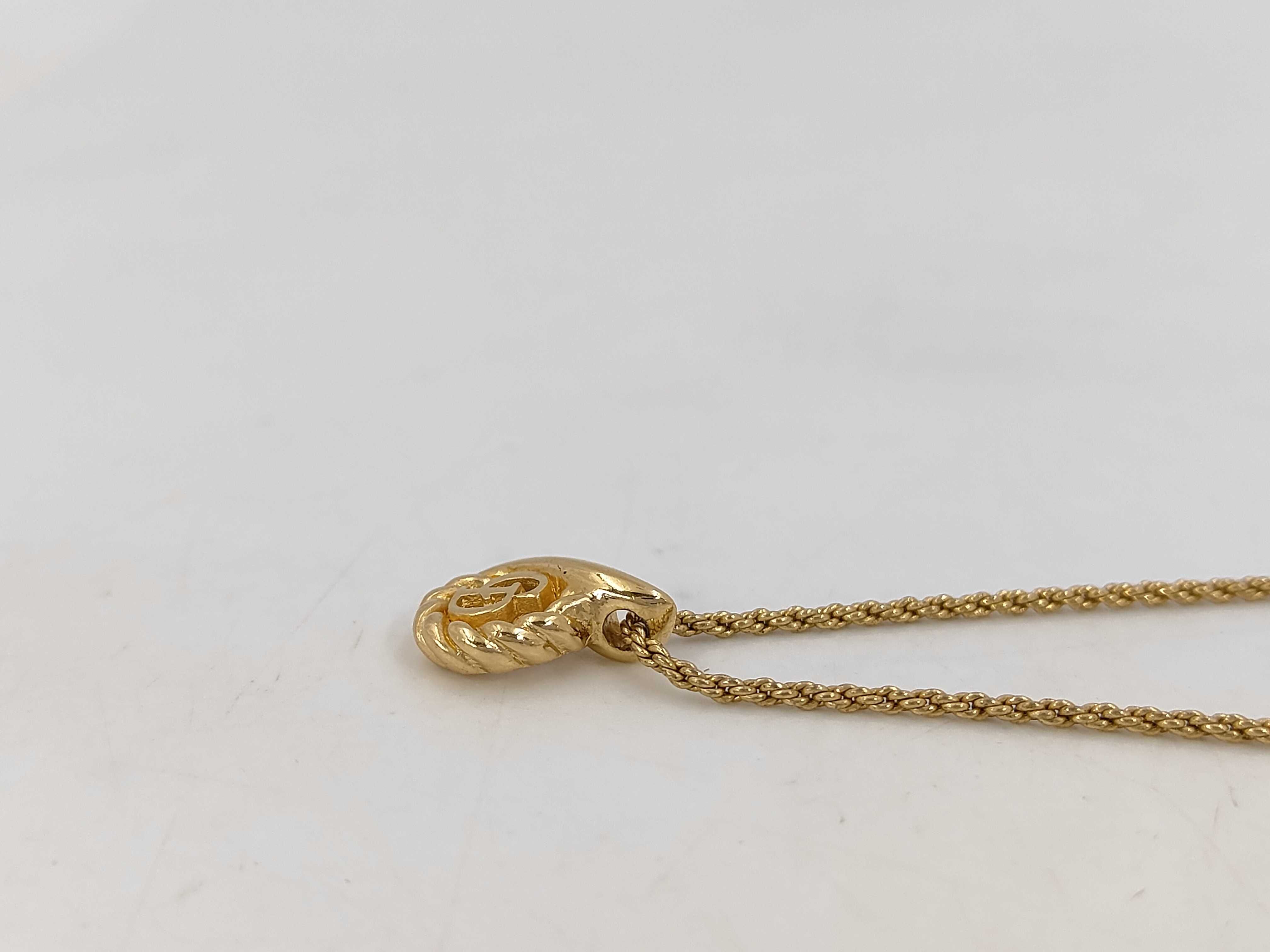 necklace — view 3