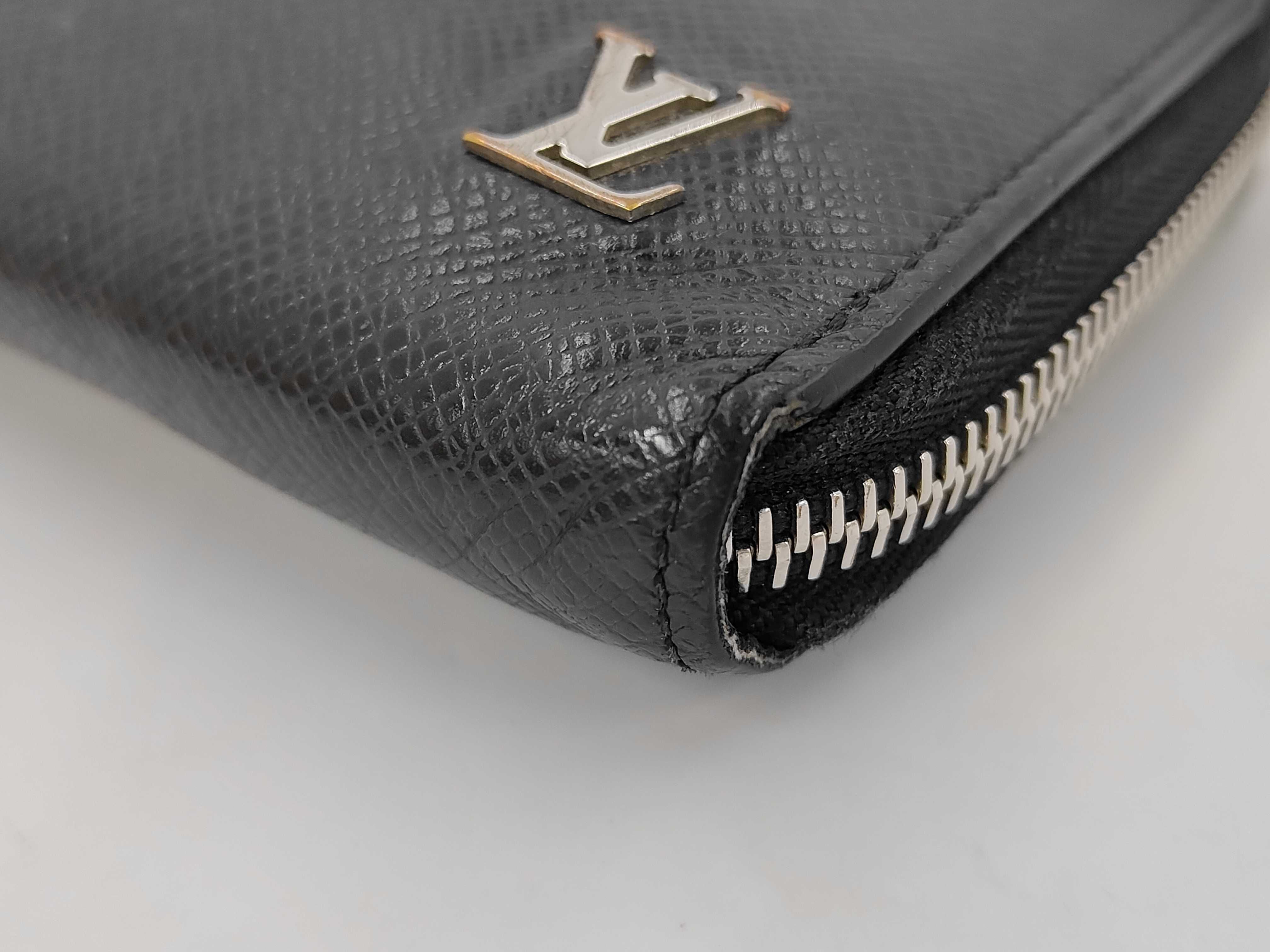M69409 Taiga Zippy Dragonne Wallet — view 3