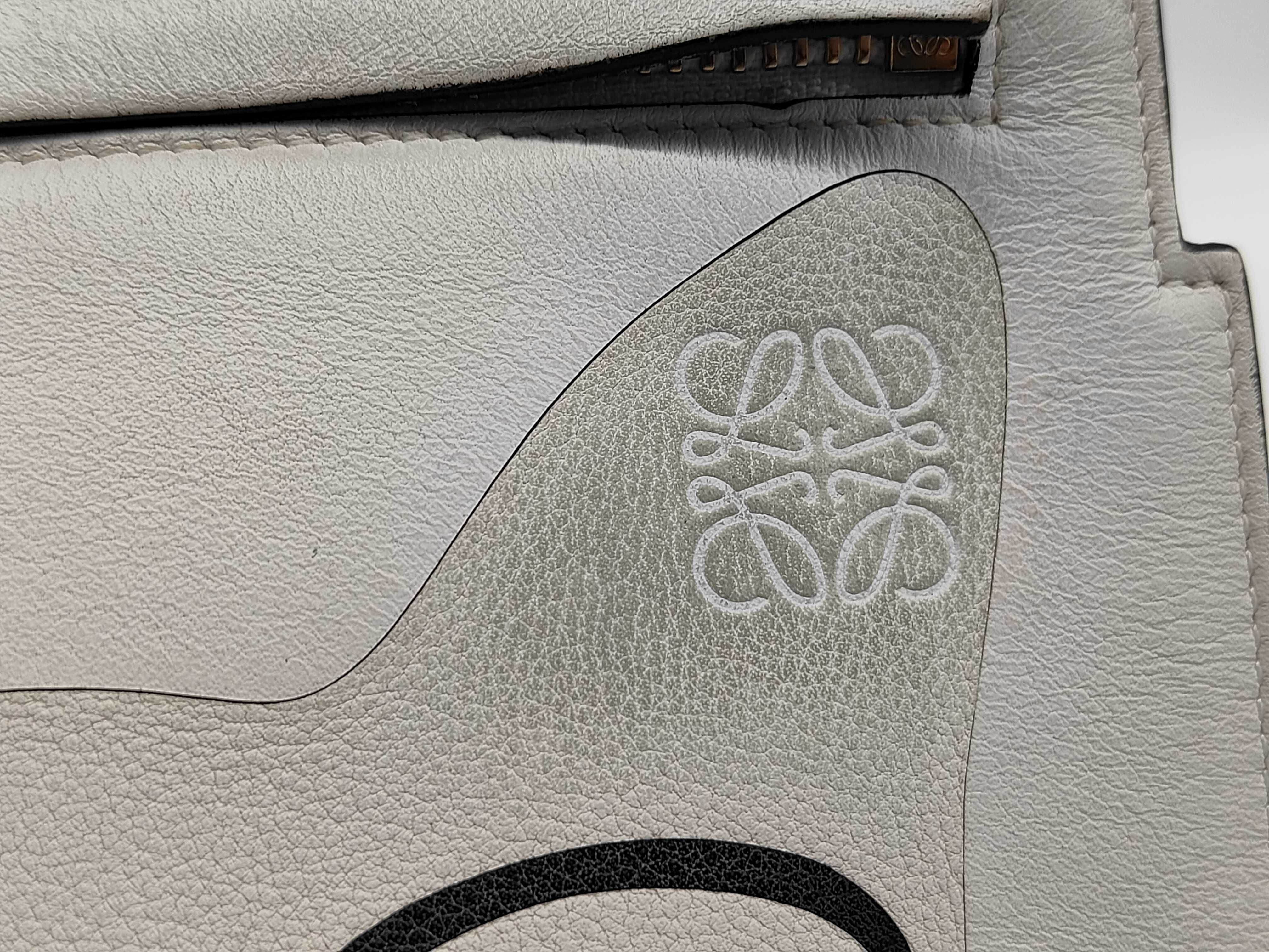 Anagram T Pouch Leather Cat Clutch Bag Second Bag — view 5