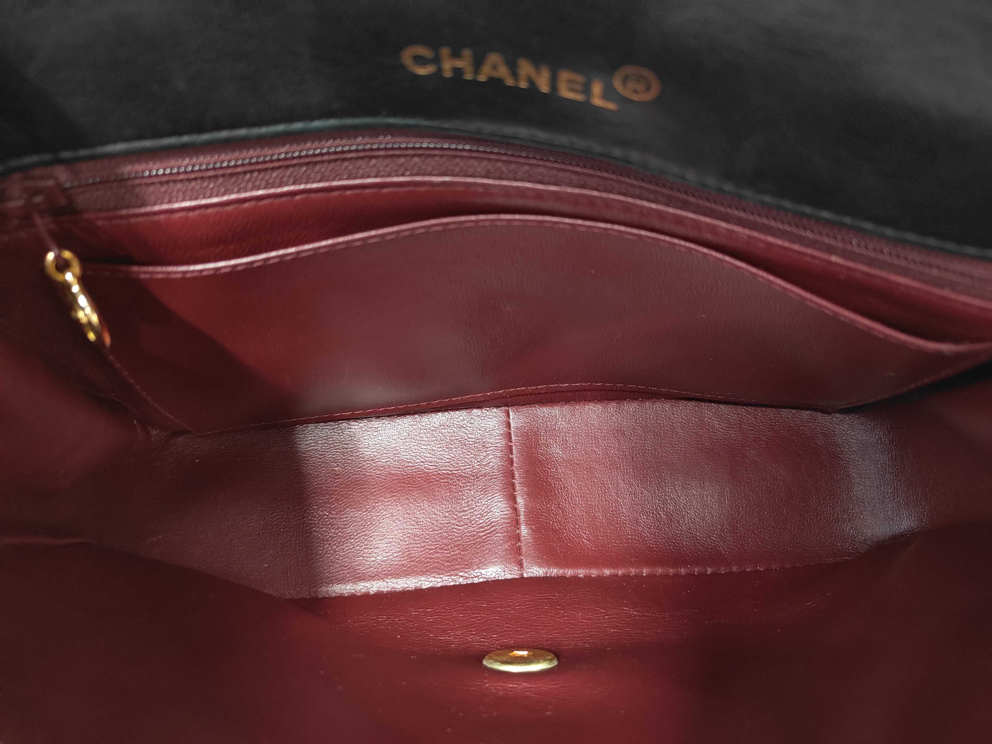 Lambskin Matelassé Shoulder Bag, Single Chain Shoulder Bag — view 8