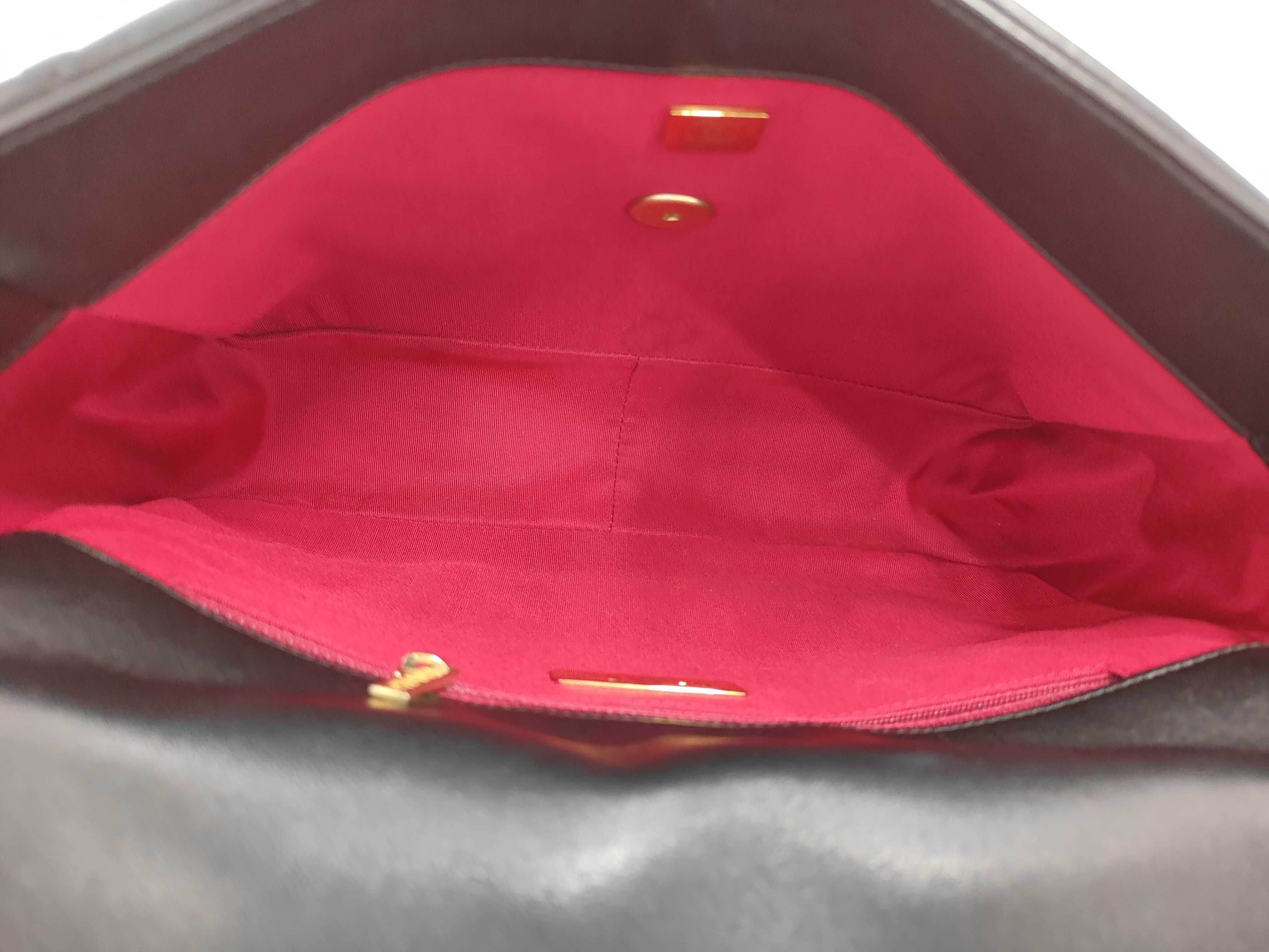 Matelassé 19 Bag Shoulder Bag — view 8