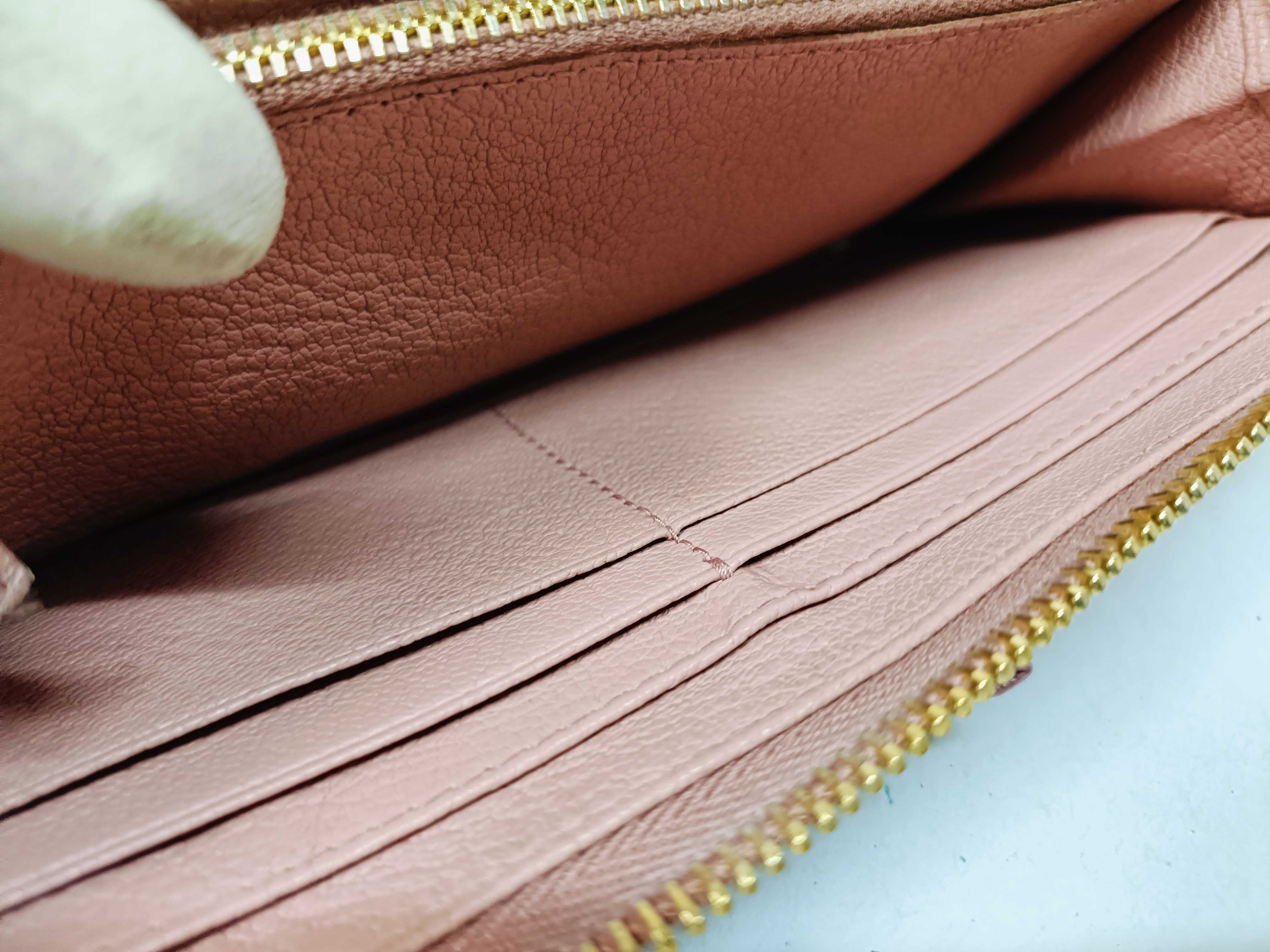 long wallet — view 13