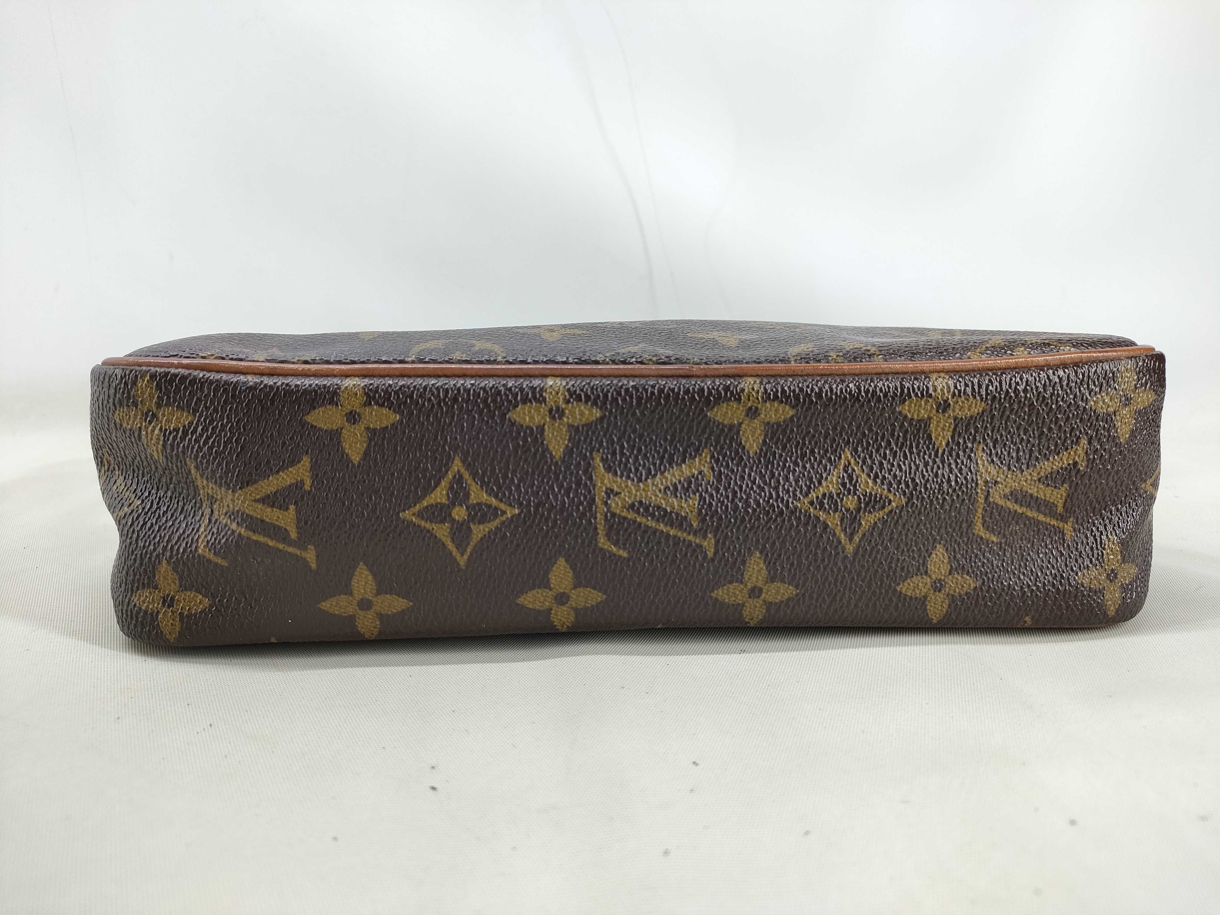 Monogram LV Pouch Second Bag — view 3