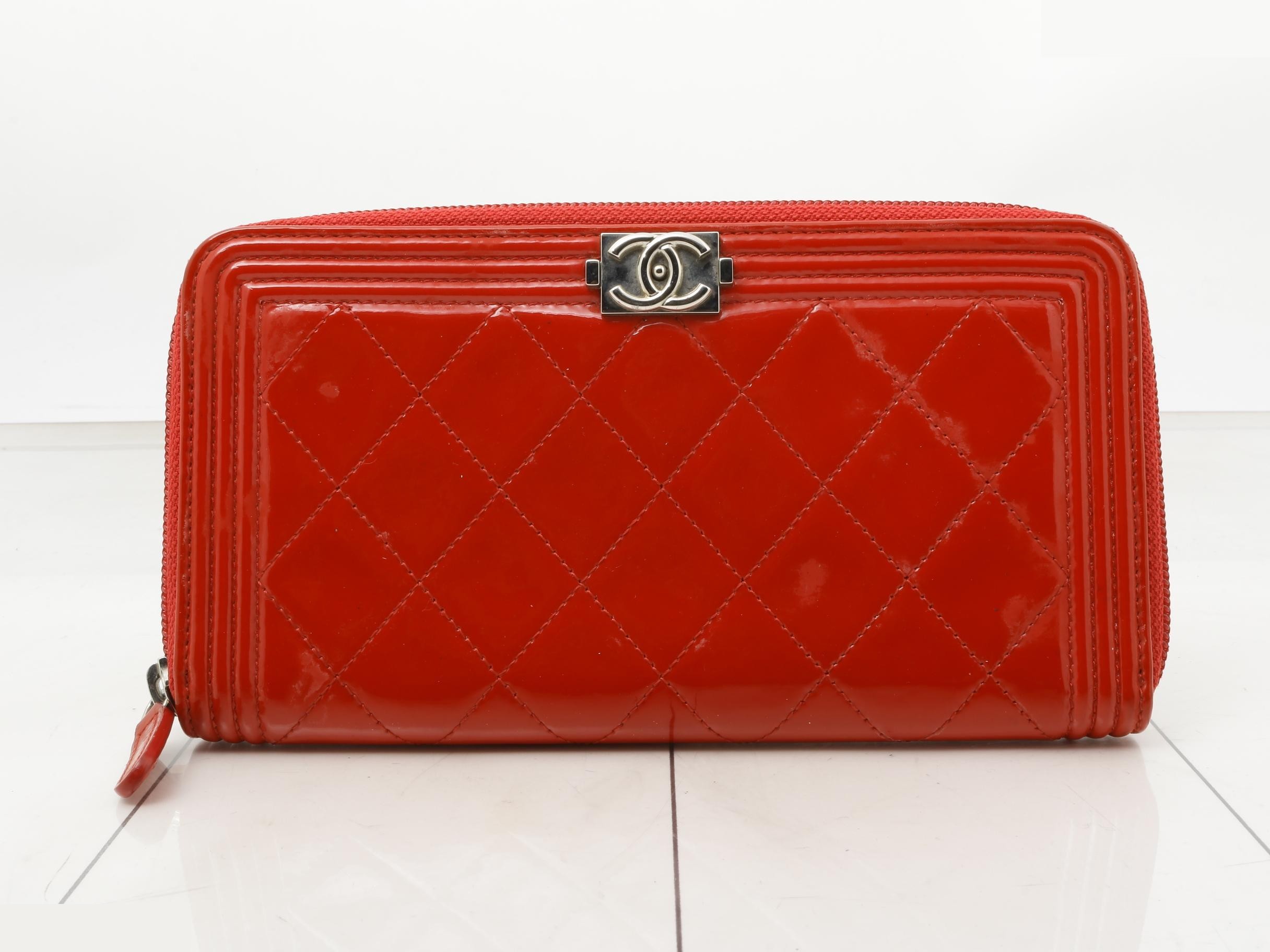 Boy Chanel Enamel Round Zip Long Wallet, Red