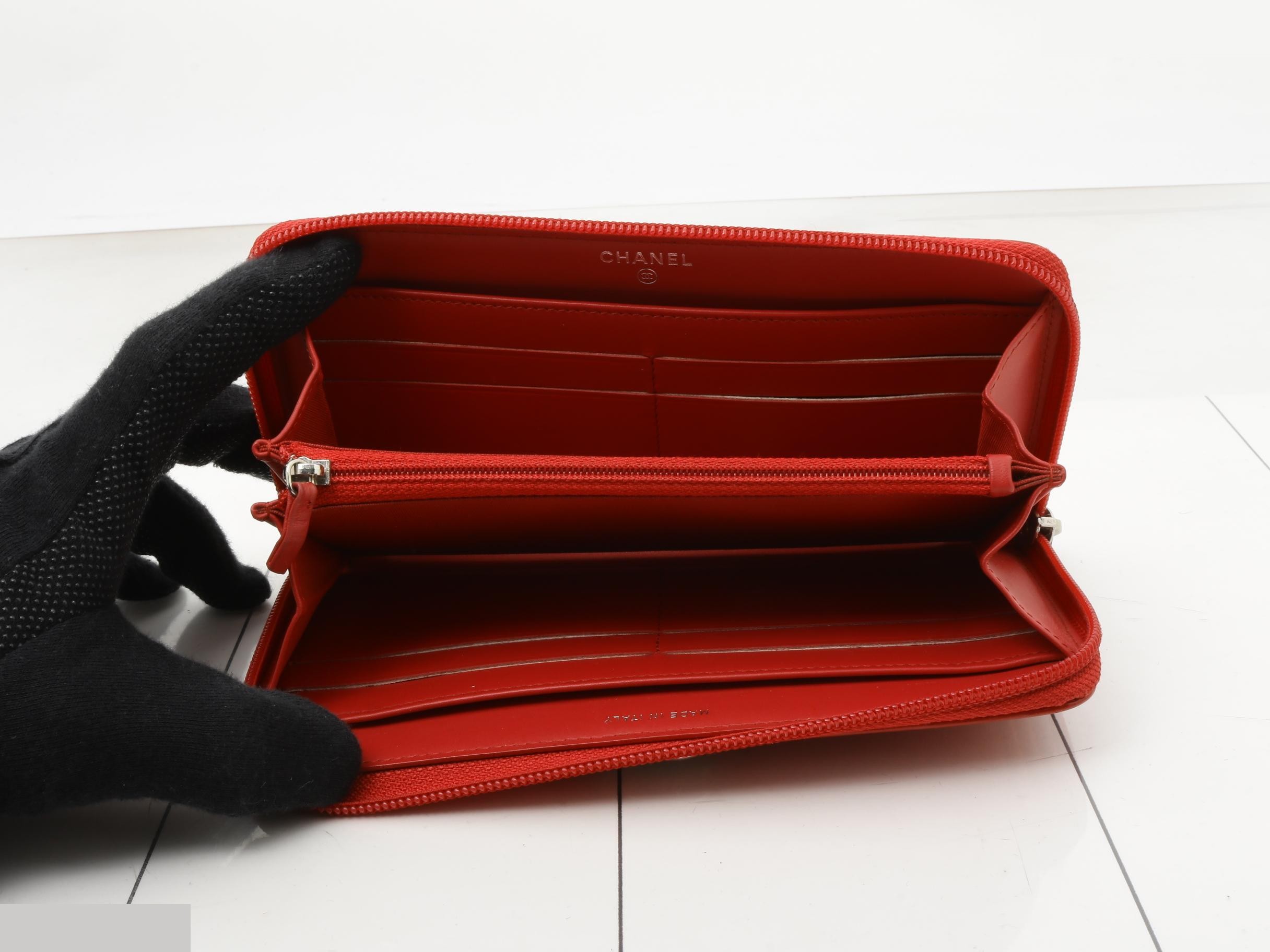 Boy Chanel Enamel Round Zip Long Wallet, Red — view 4