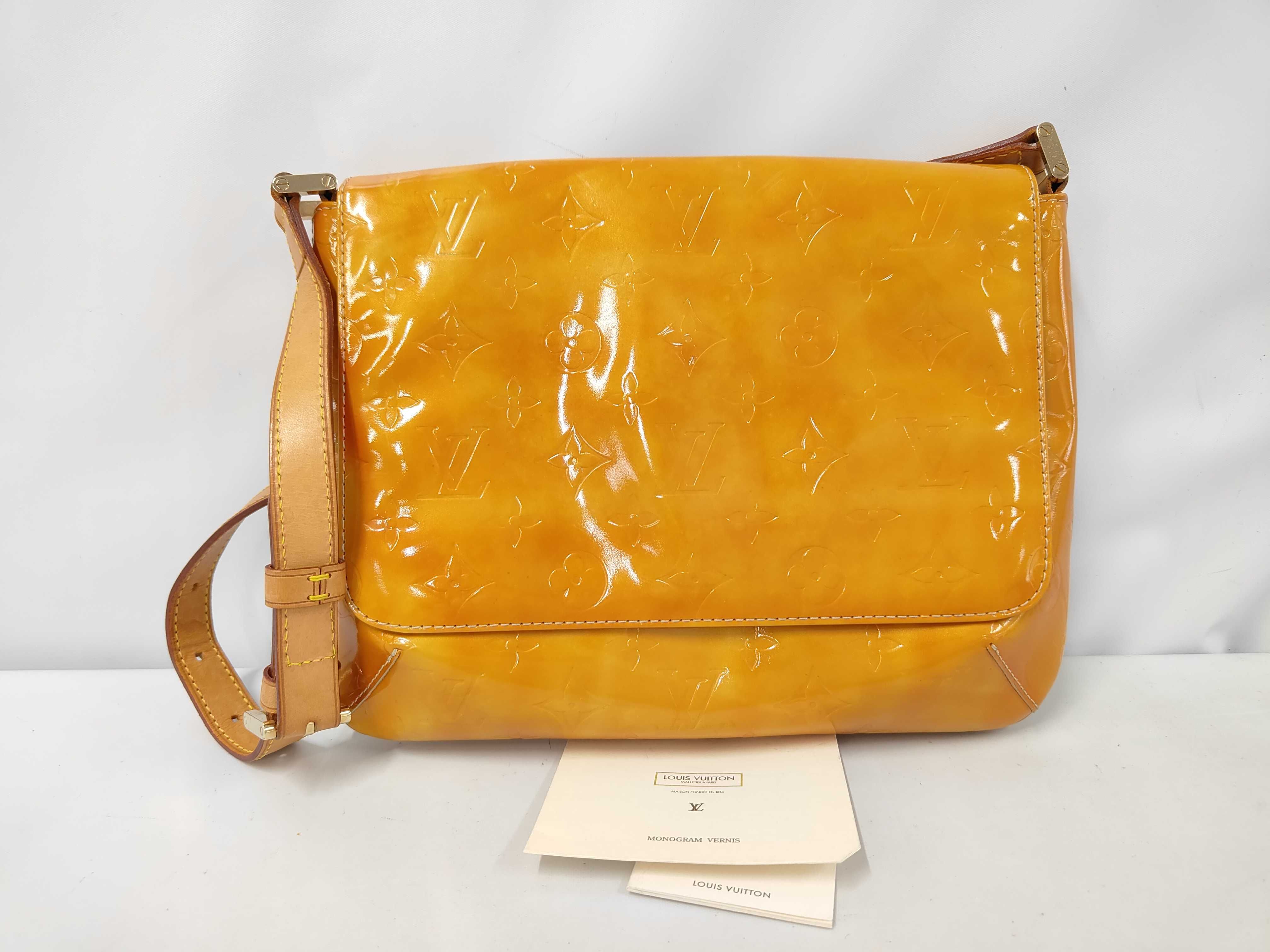 LV Thompson Street Shoulder Bag