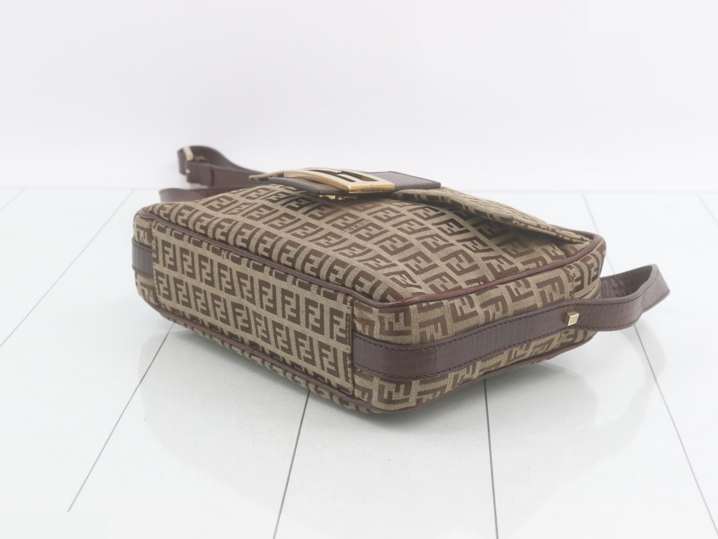 Zucchino Shoulder Bag — view 6