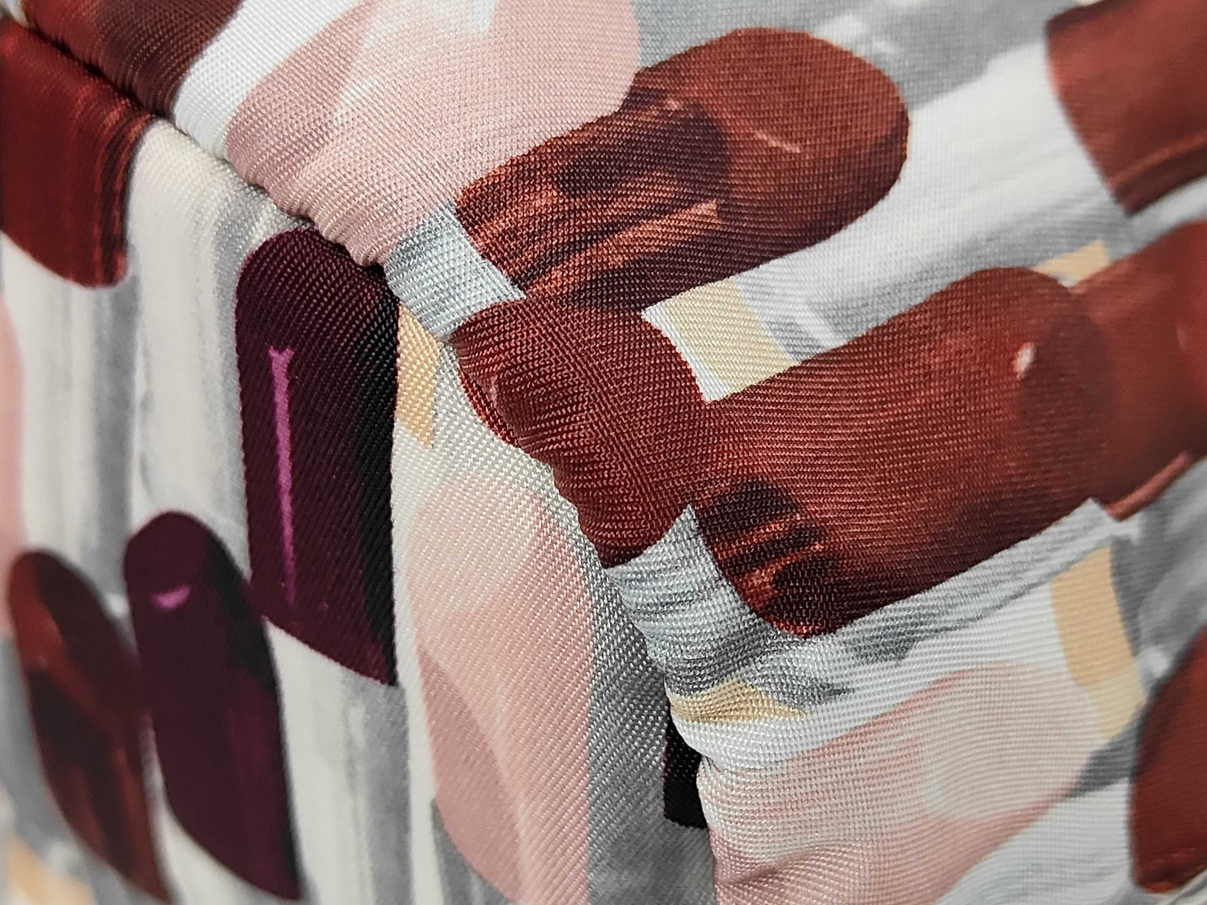 lip print drawstring handbag — view 6
