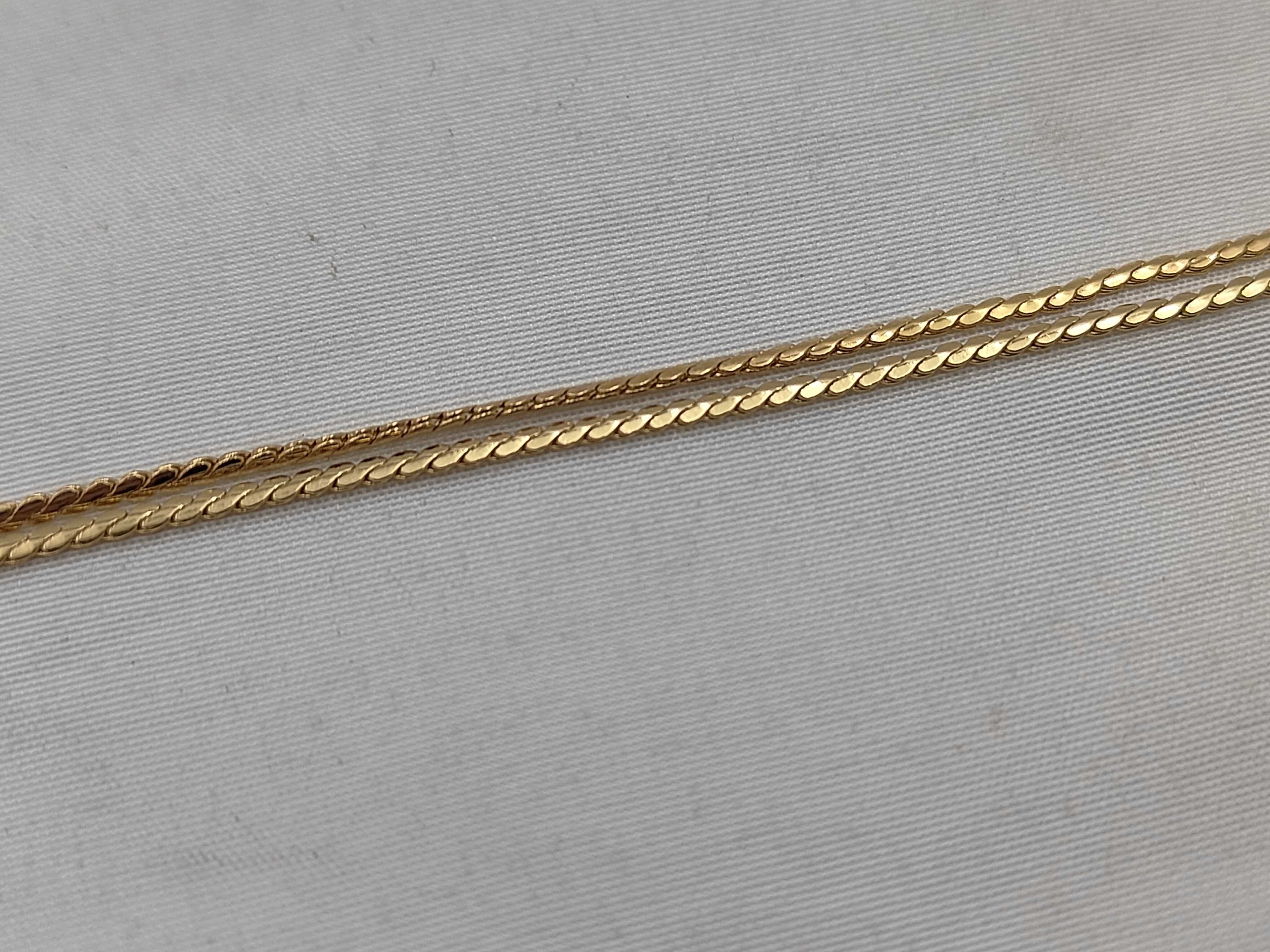 necklace — view 3
