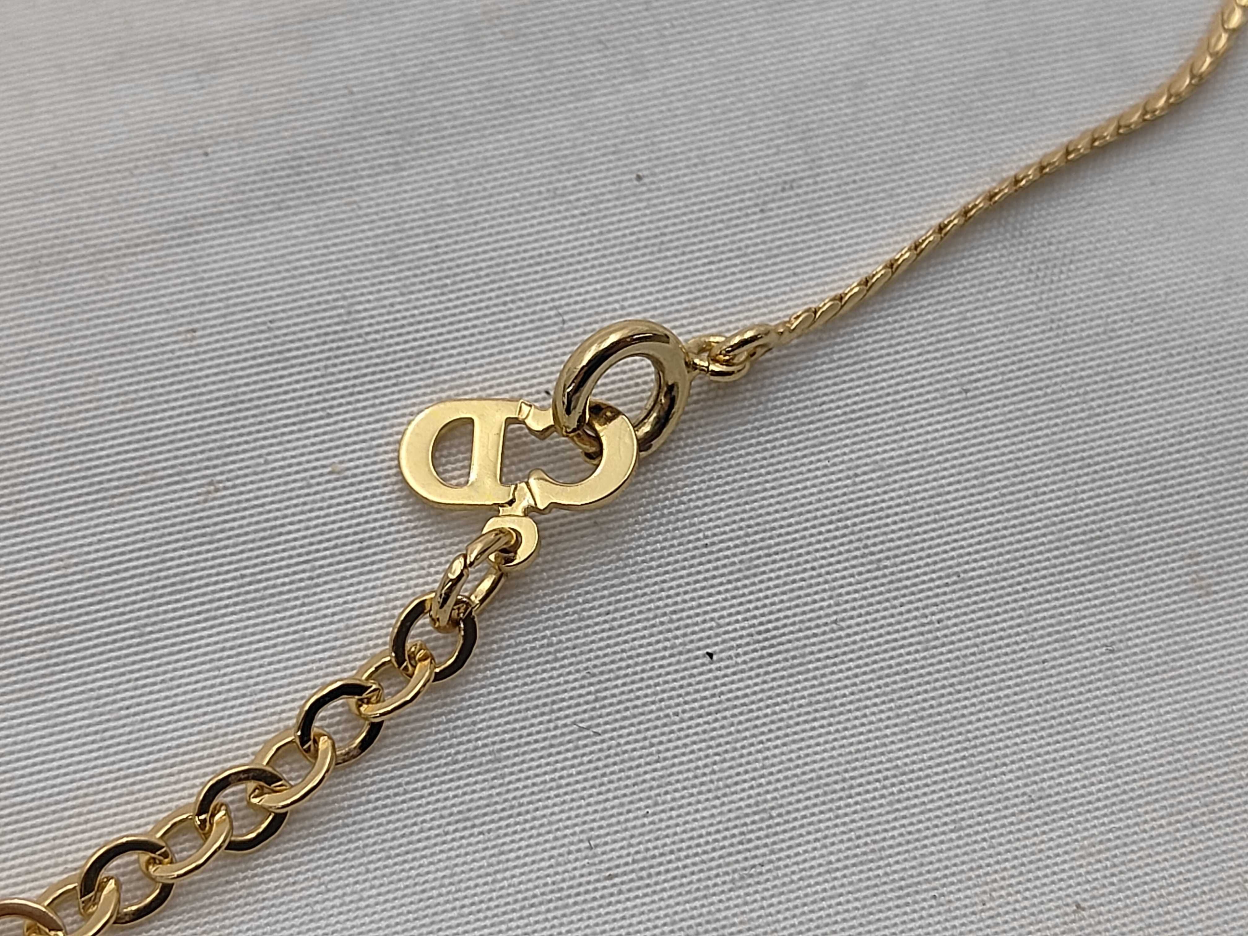 necklace — view 4