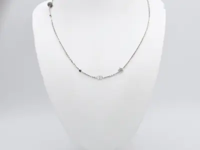 Other lines: Precious metals, necklaces, pendants, chain approximately 52cm