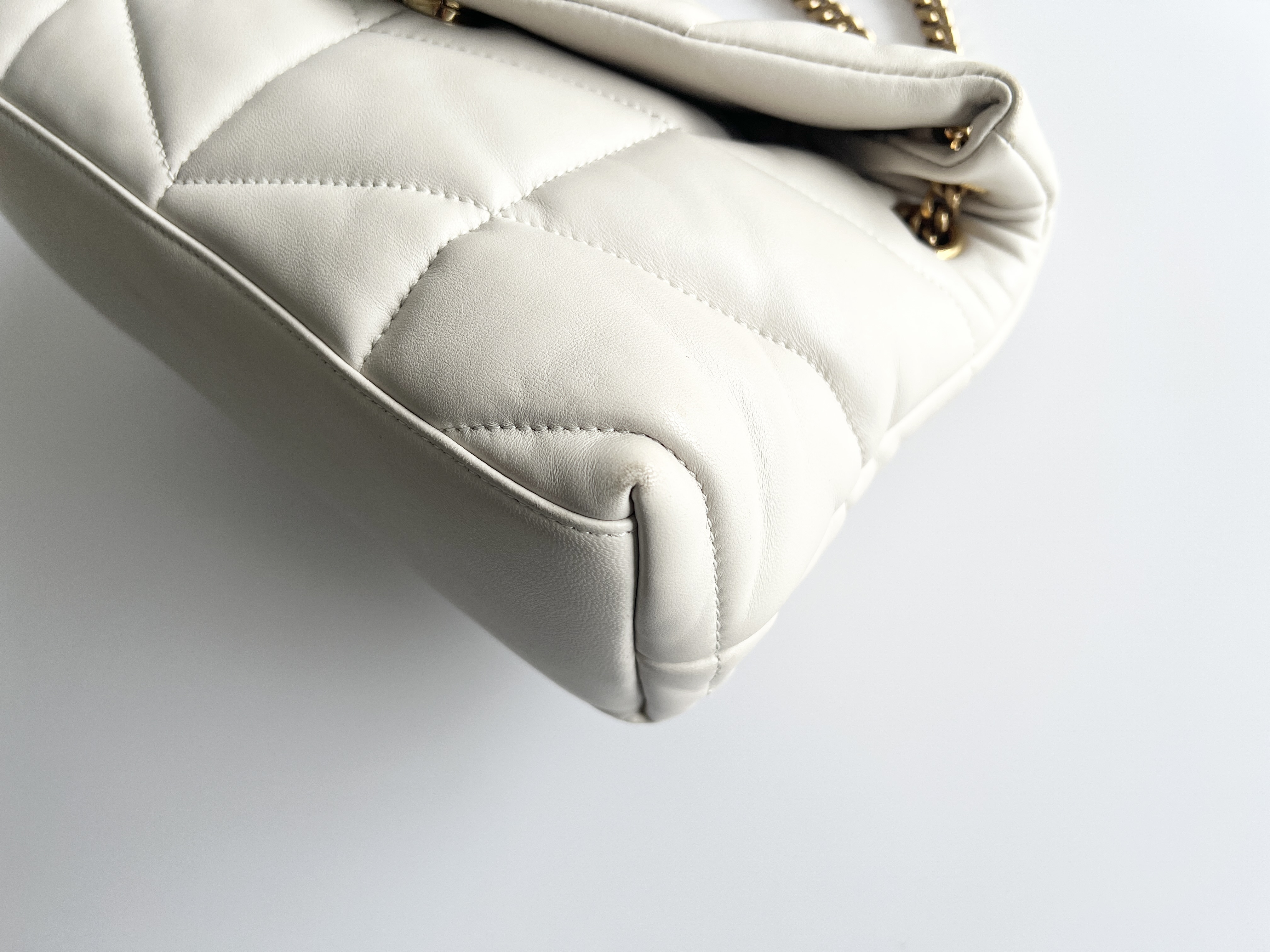 Loulou Puffer Quilted Cassandra Logo Leather Chain Shoulder Bag — view 11