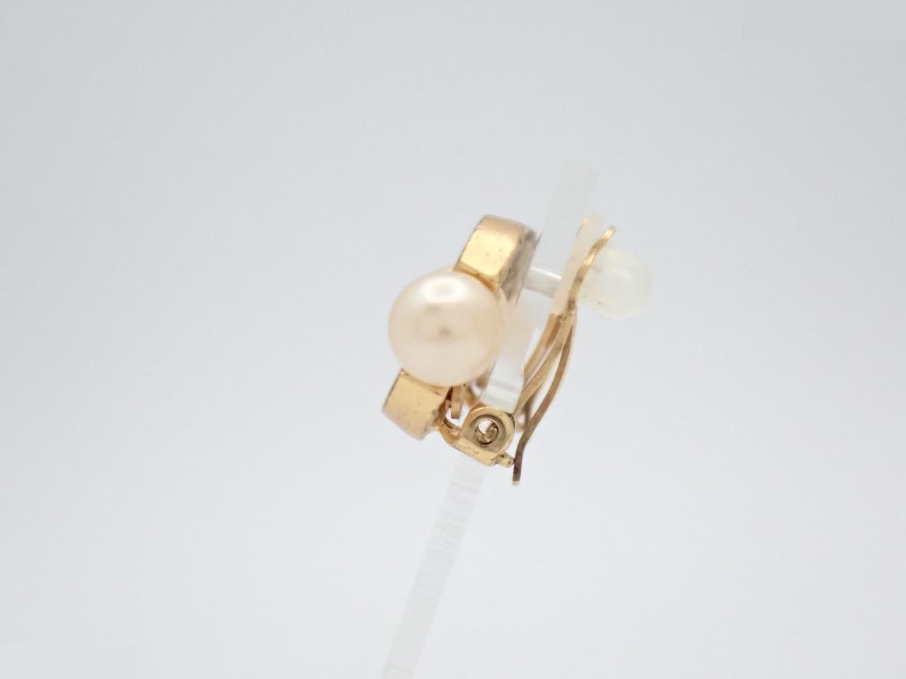 Earrings, Coco Mark, Pearl, Gold — view 3