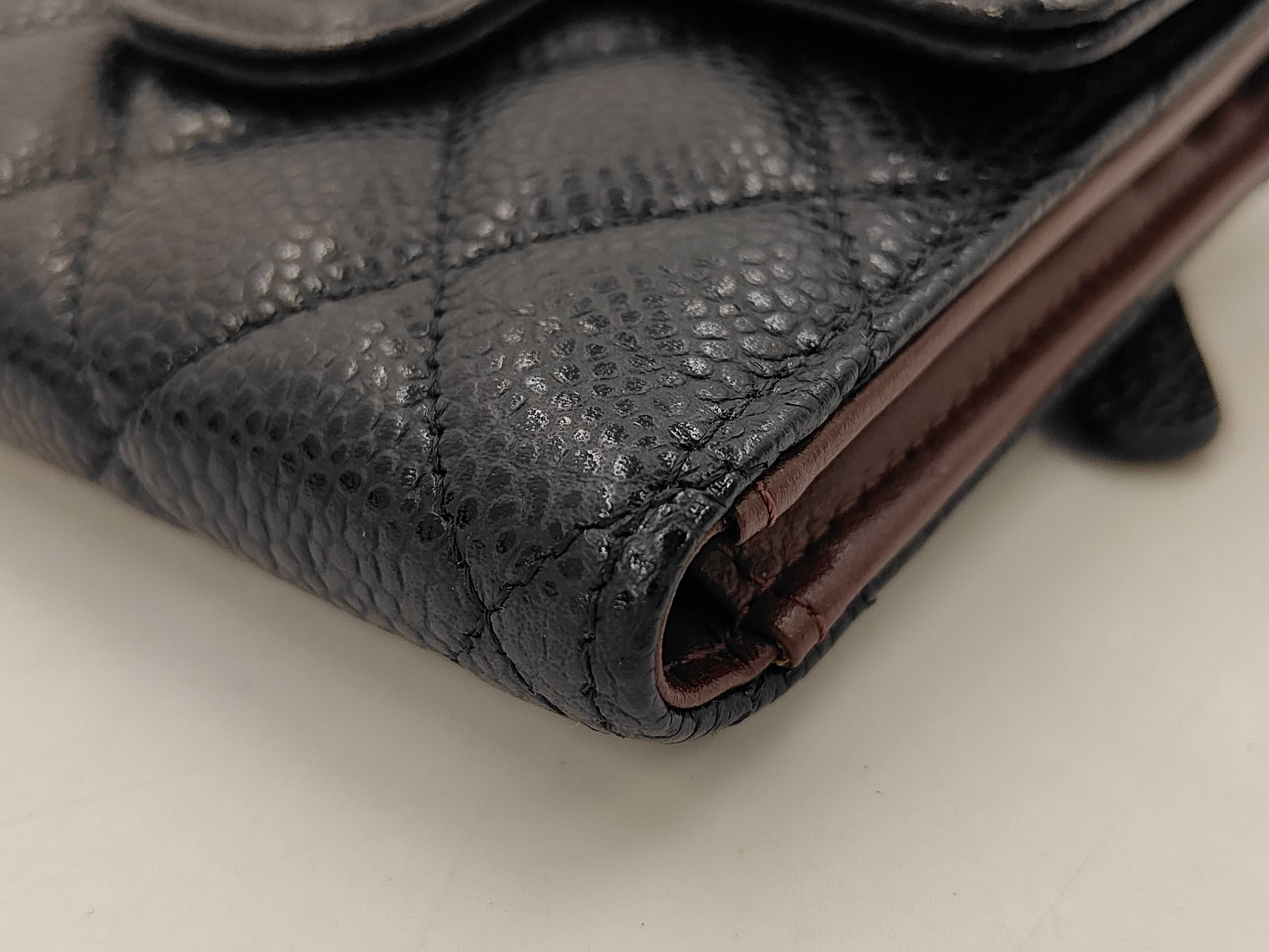 Matelassé Caviar Leather Black Wallet (with accessories) — view 2