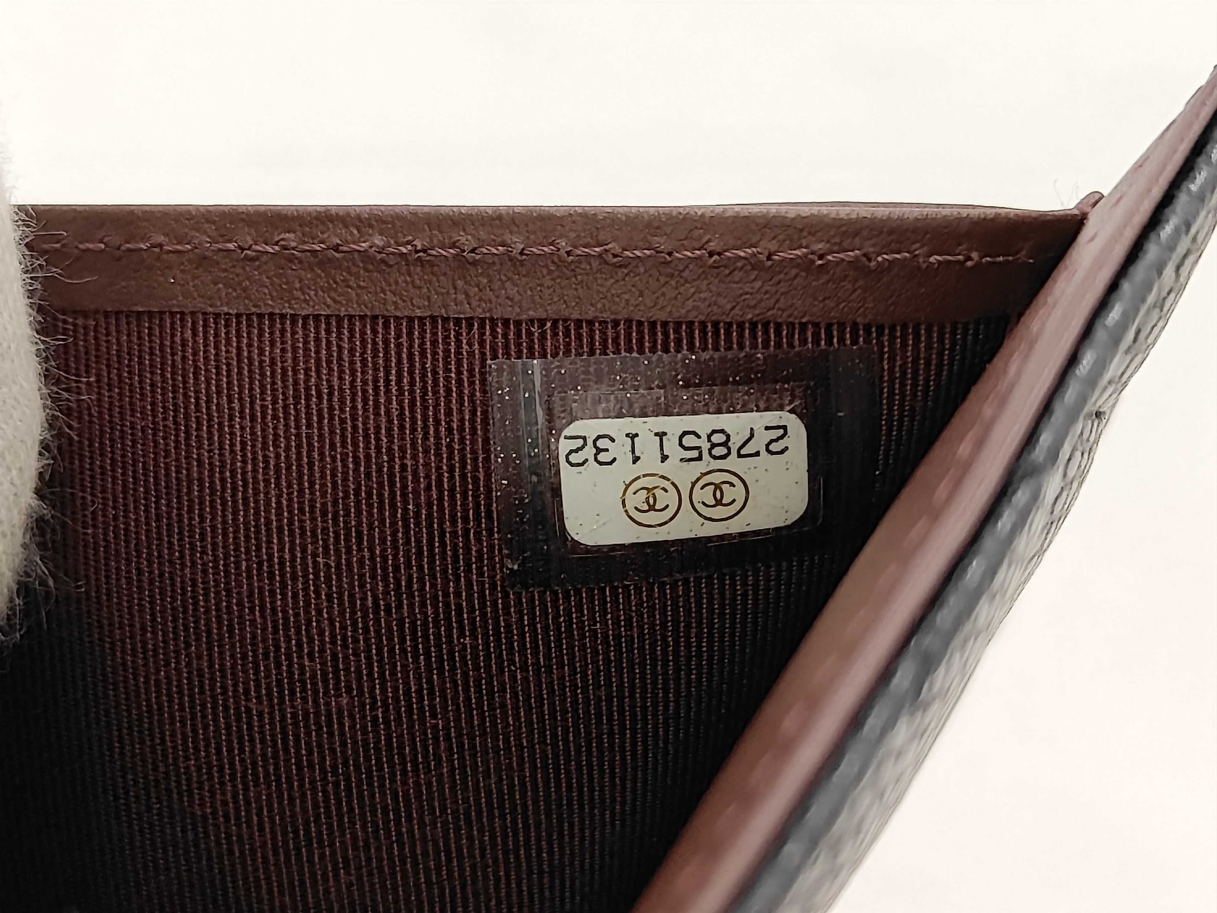 Matelassé Caviar Leather Black Wallet (with accessories) — view 5