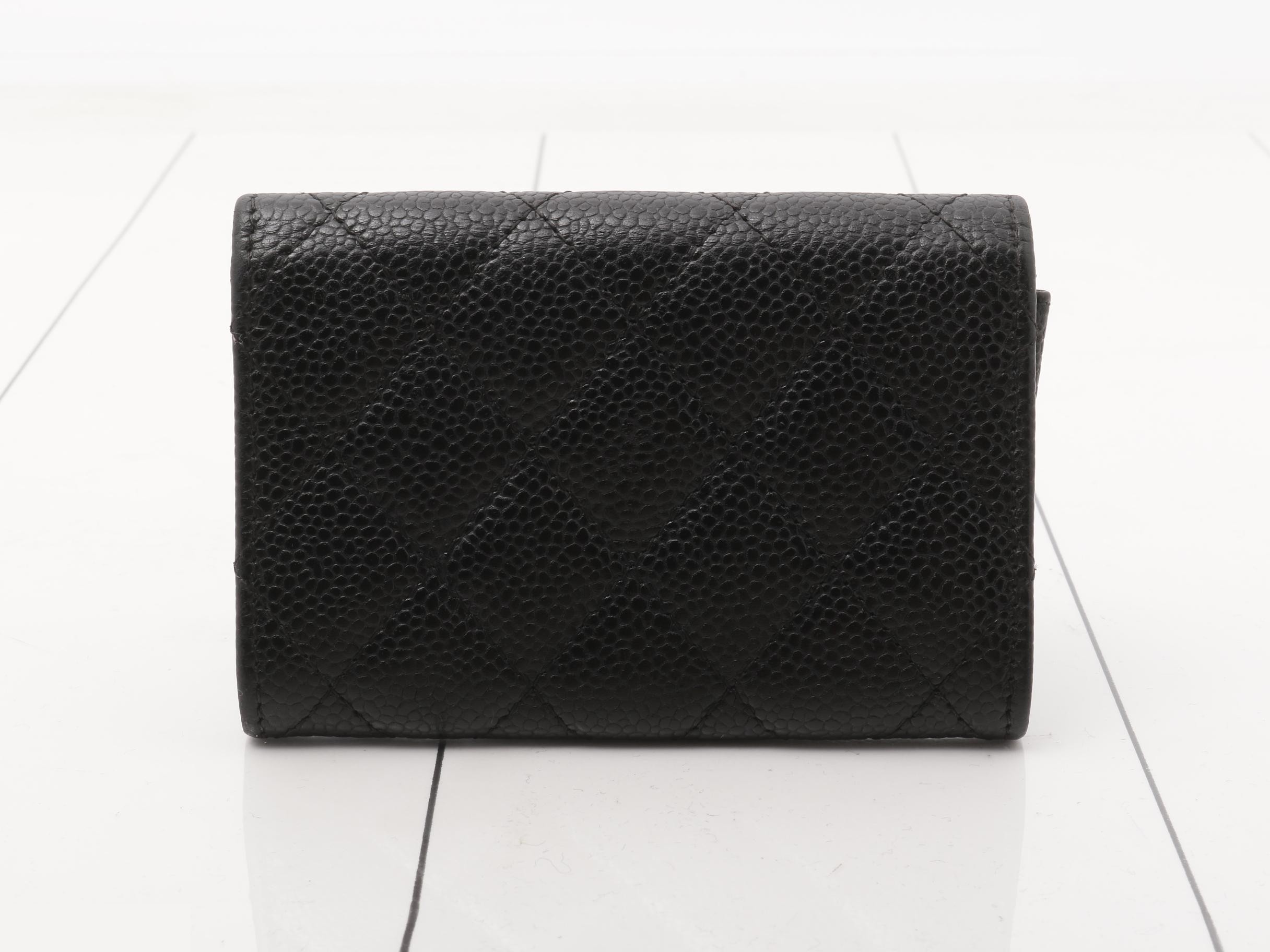 Caviar skin (bags) and cases — view 2
