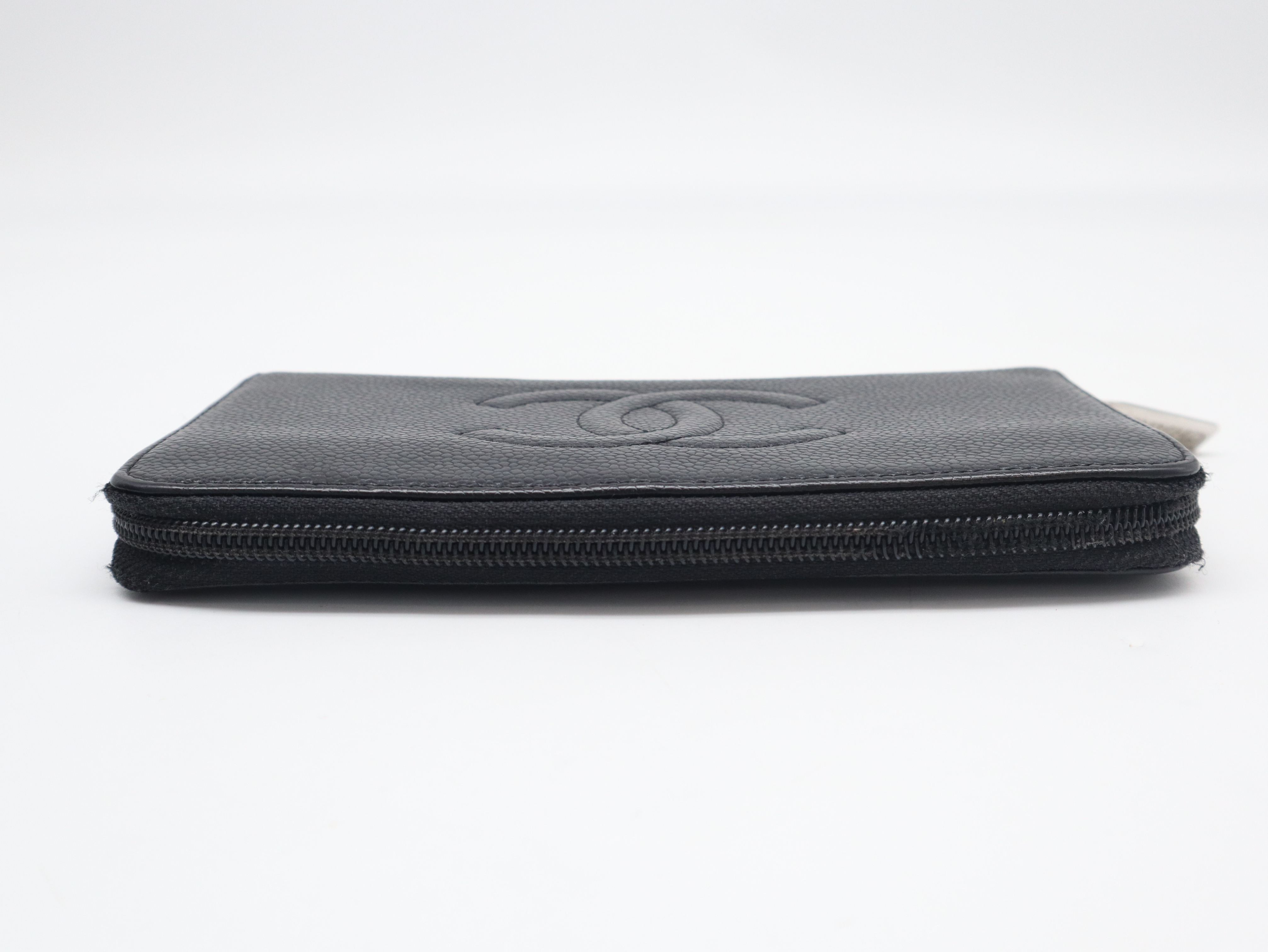 Caviar Skin Round Zip Wallet with Coco Mark, Black, Seal, Card, 16471678, Box and Guarantee Included. — view 3
