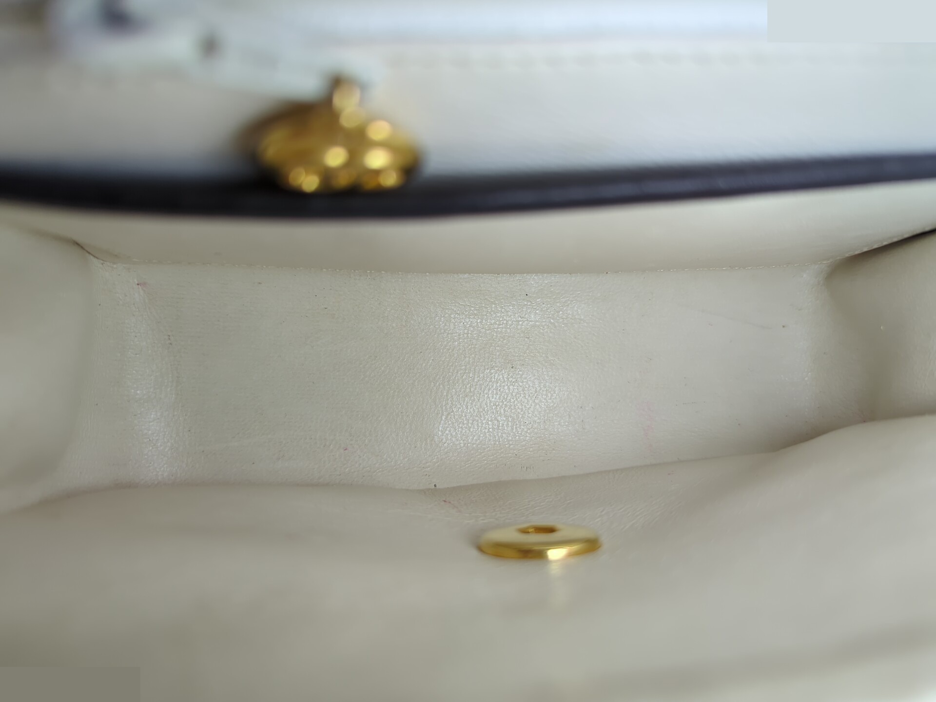 Matelassé (bag) - Shoulder bag — view 7