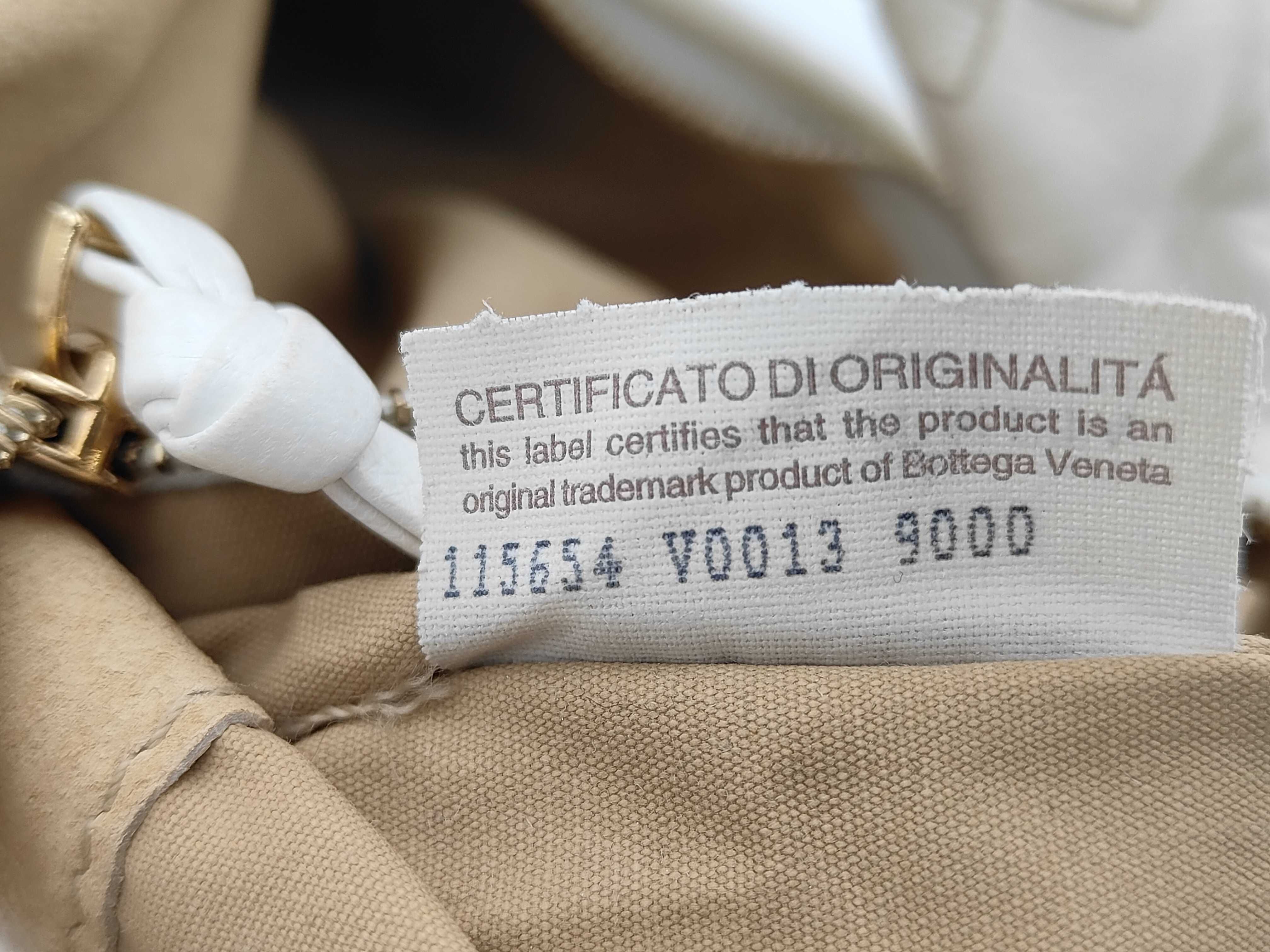 Intrecciato Hobo Handbag — view 11