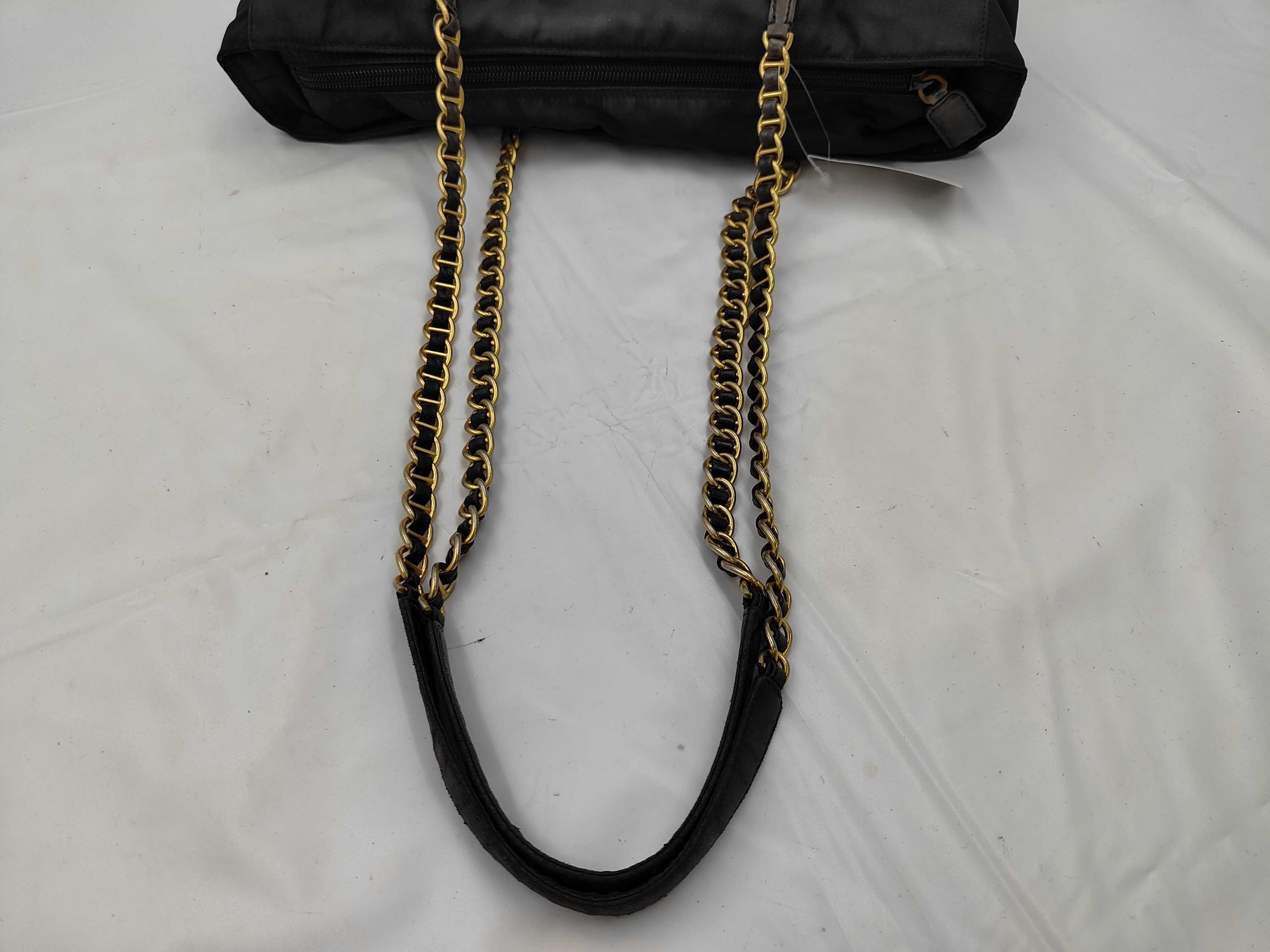 Nylon Chain Tote Bag Shoulder Bag — view 3