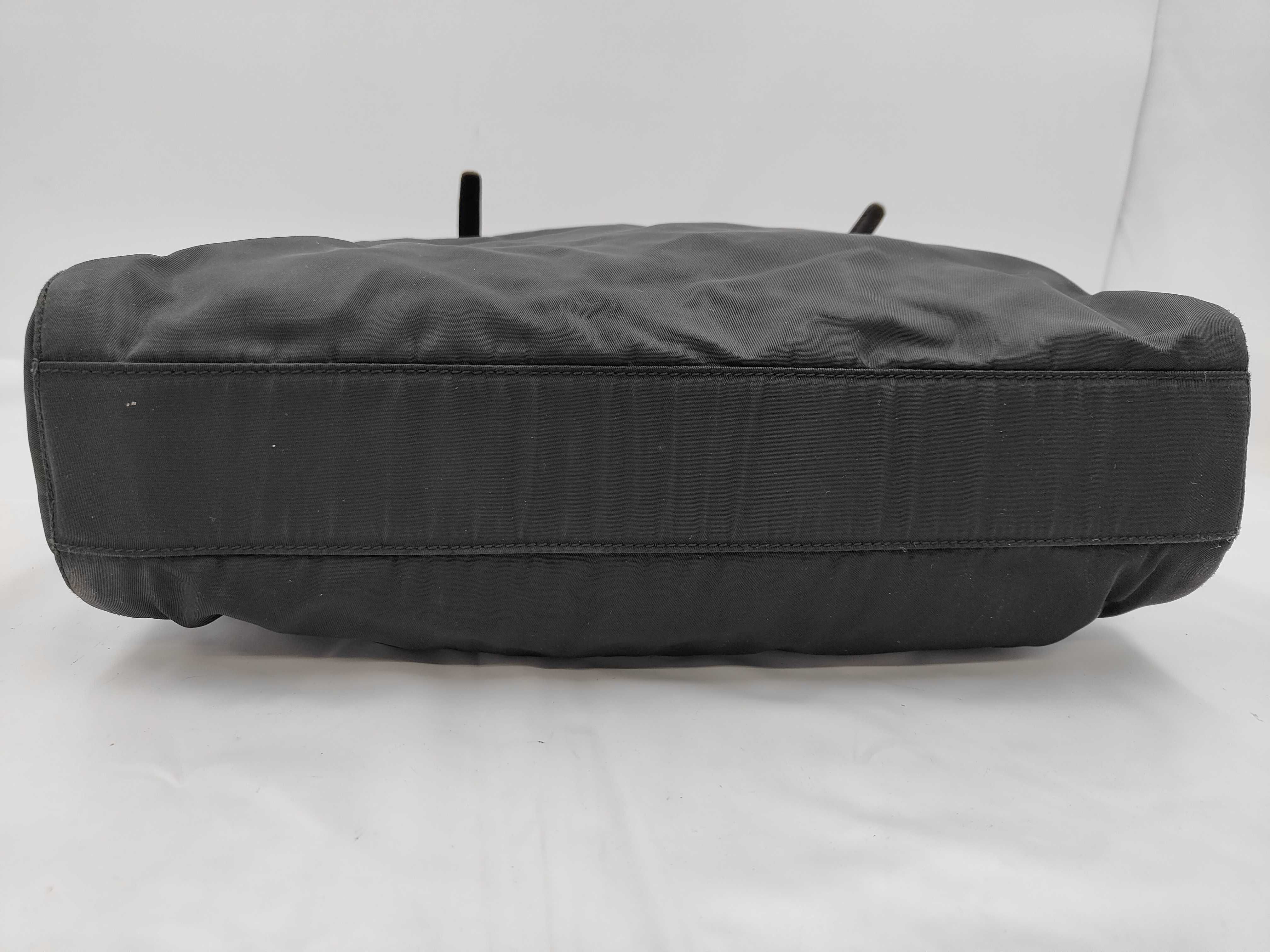 Nylon Chain Tote Bag Shoulder Bag — view 9
