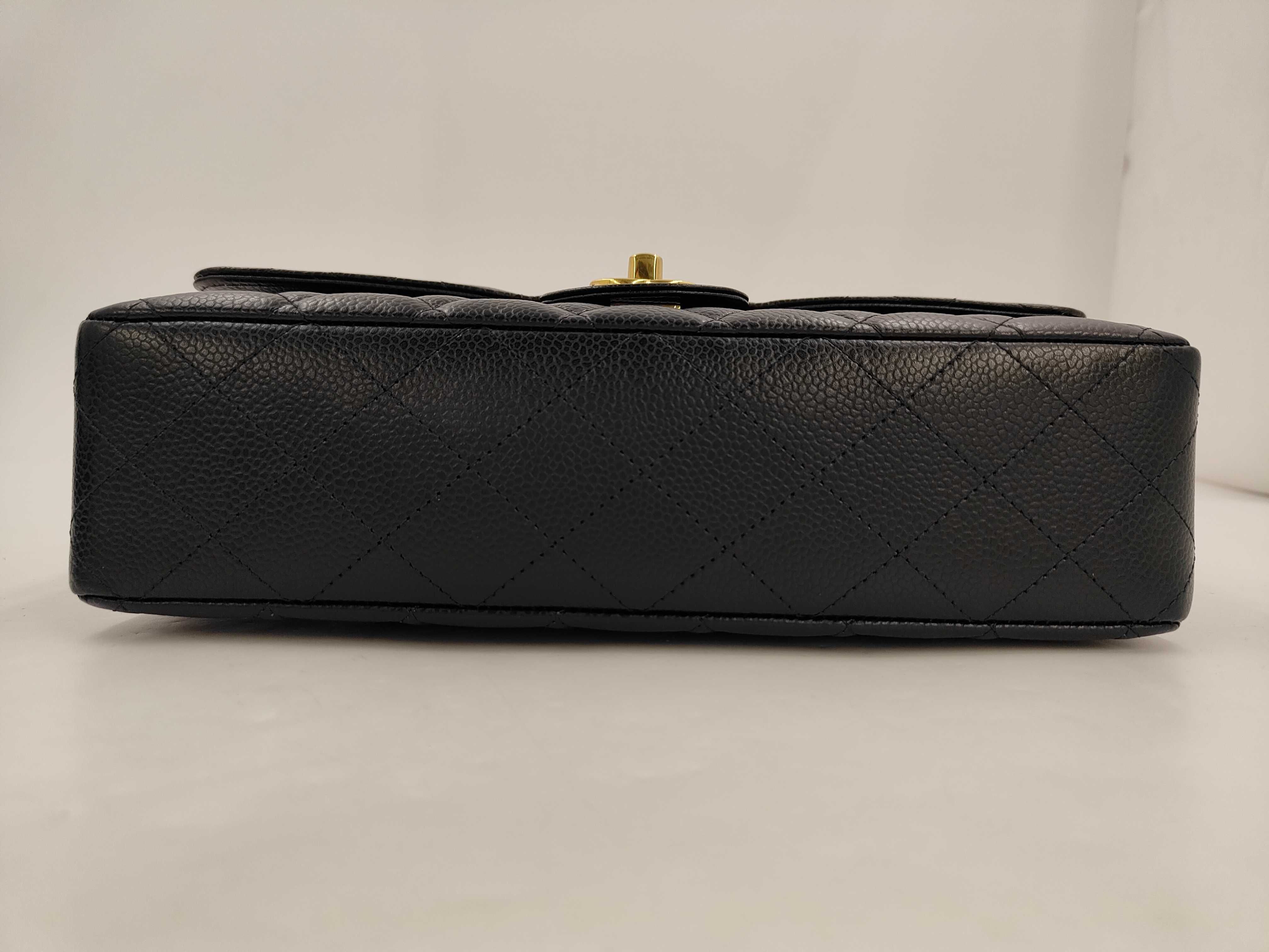 Matelassé 25 Double Flap Chain Shoulder Bag, Caviar Leather, Black with Gold Hardware, AA79J797 (Shoulder Bag) — view 3