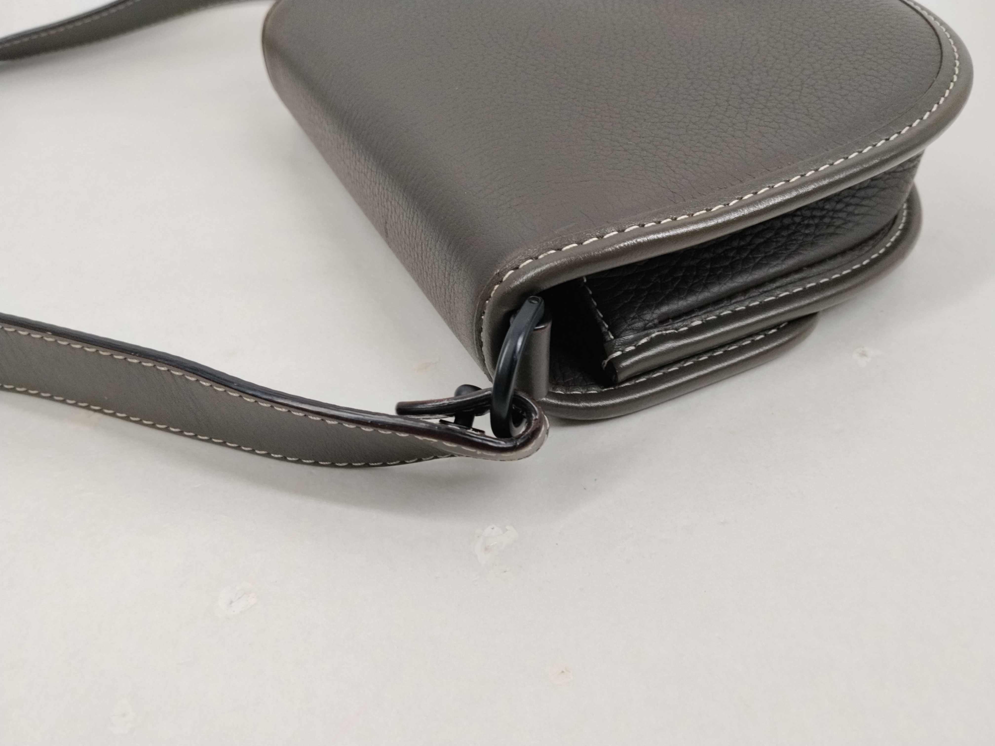 Christian Gallop Brown Shoulder Bag — view 4