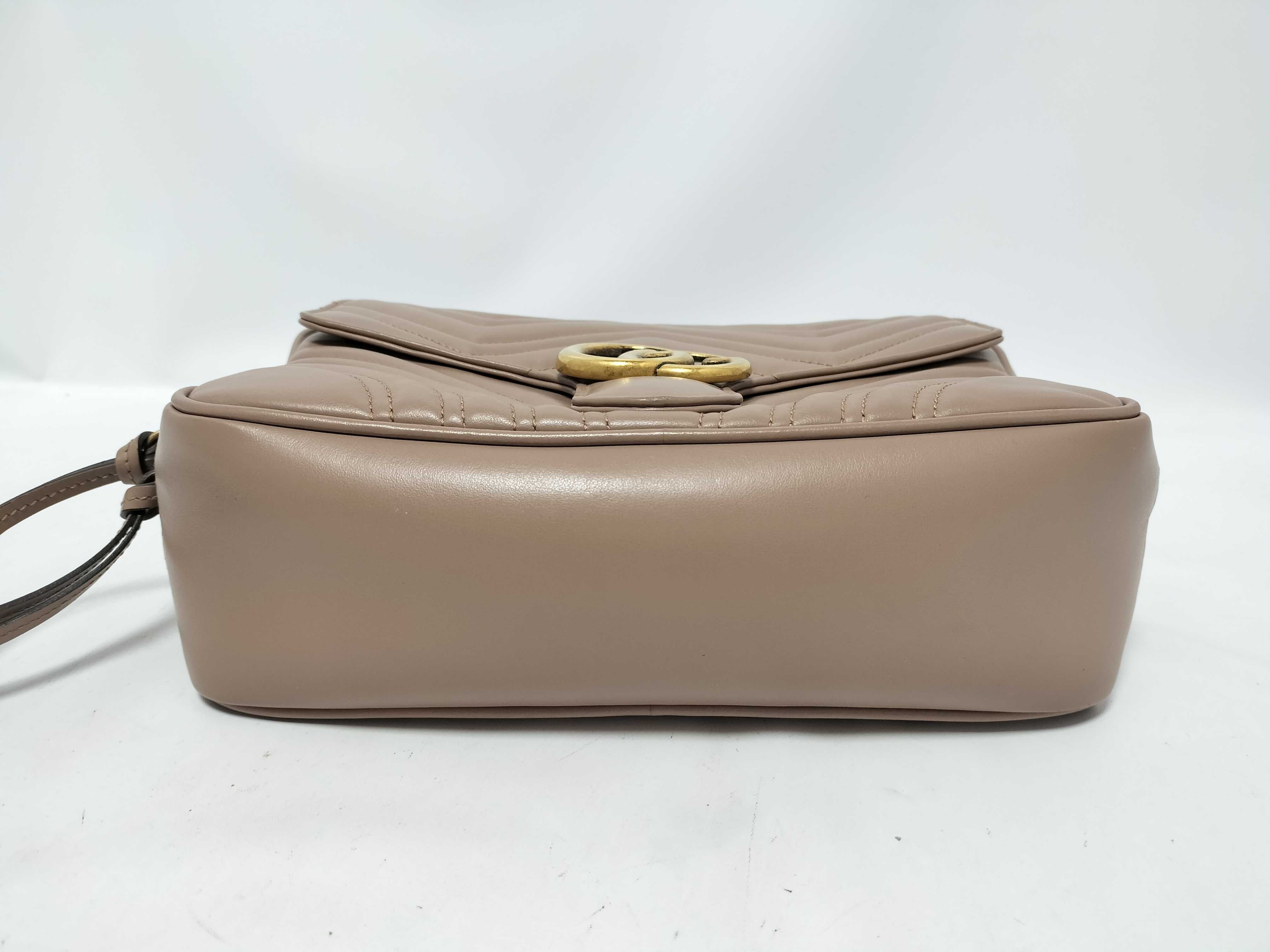 PH-GG Marmont Sylvie Web Beige Leather Shoulder Bag 24cm Handbag — view 6