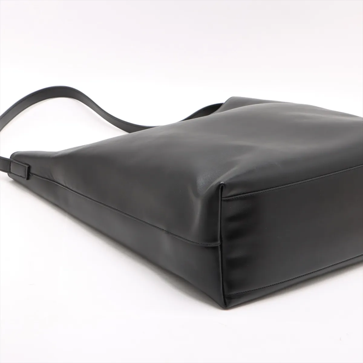 Hobo Leather Shoulder Bag Black 819623 — view 4