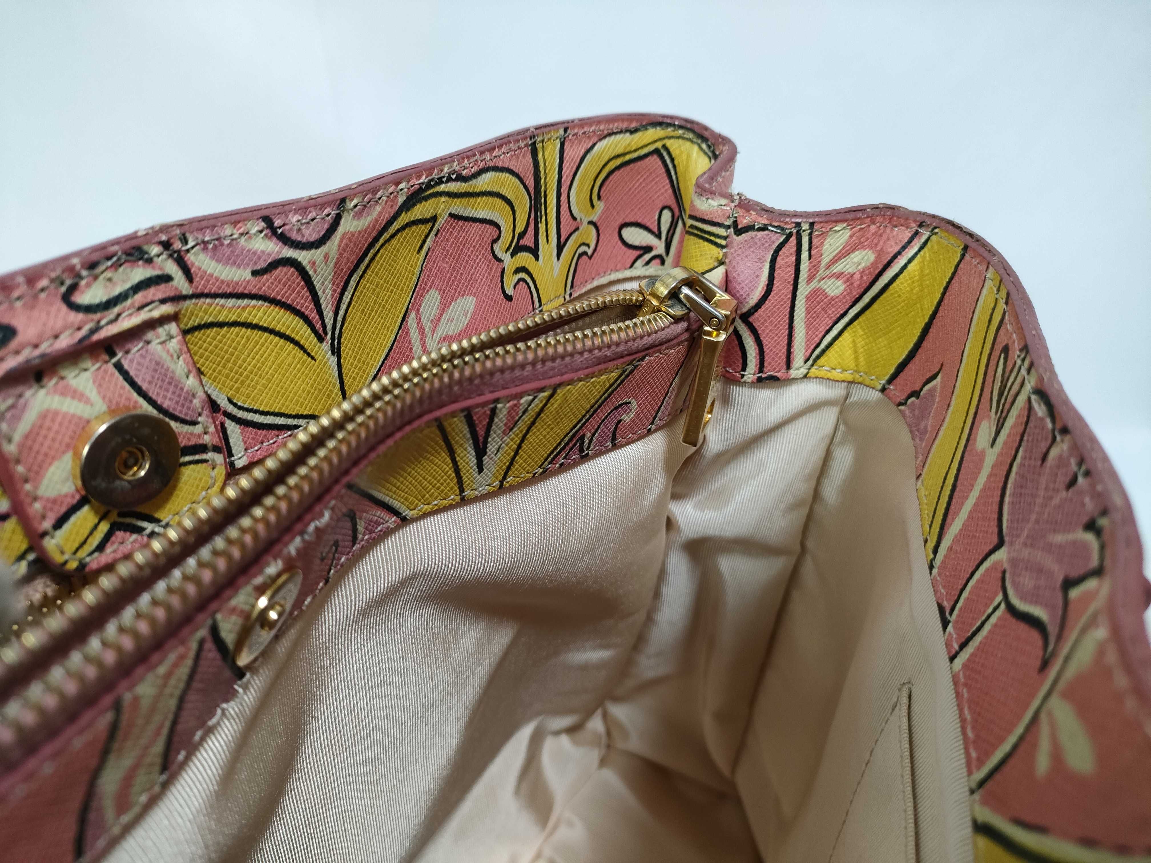 Galleria Floral Art Nouveau Tote Bag — view 12