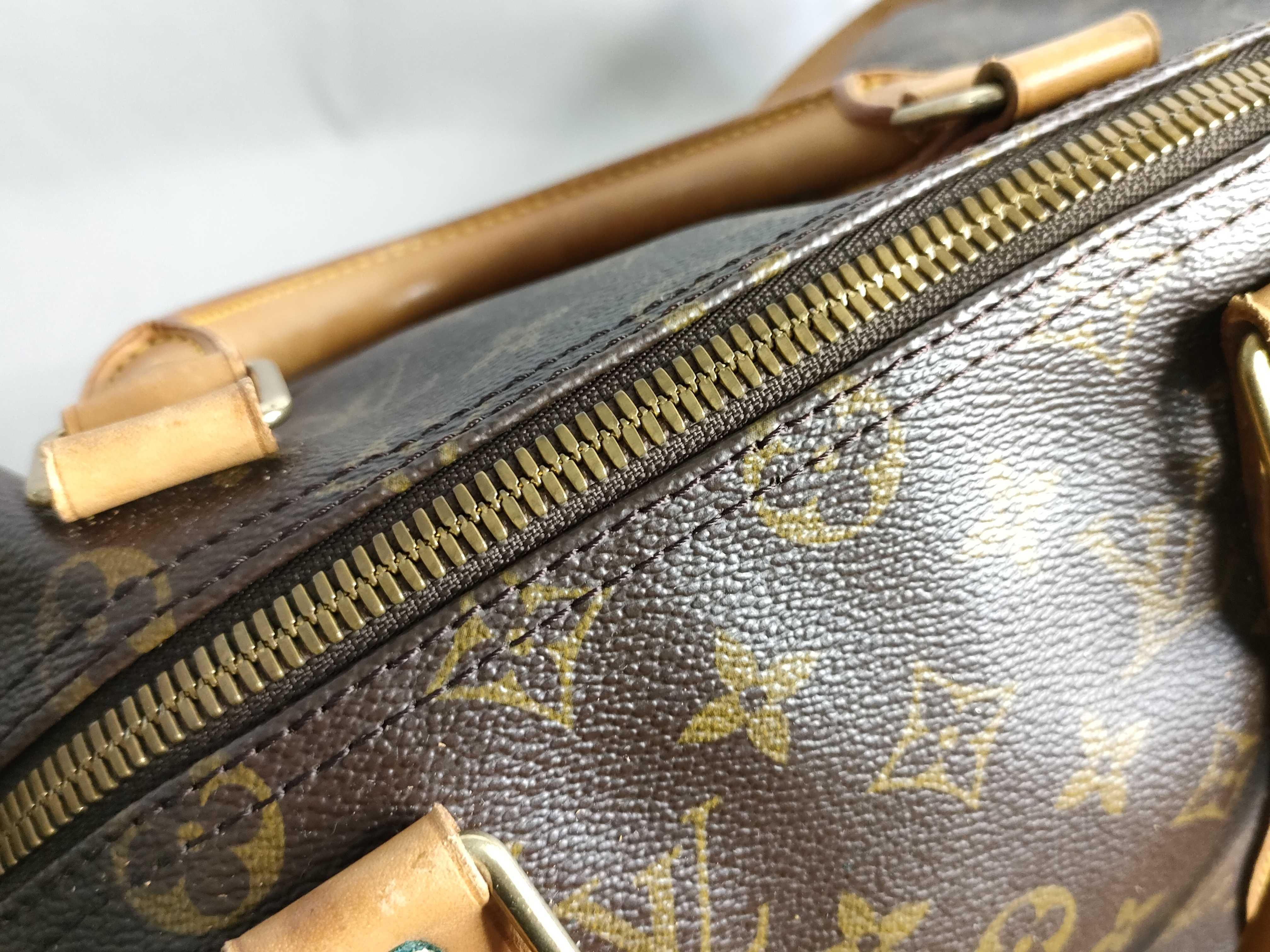 Monogram Louis Vuitton Keepall Bandoulière Boston Bag — view 9