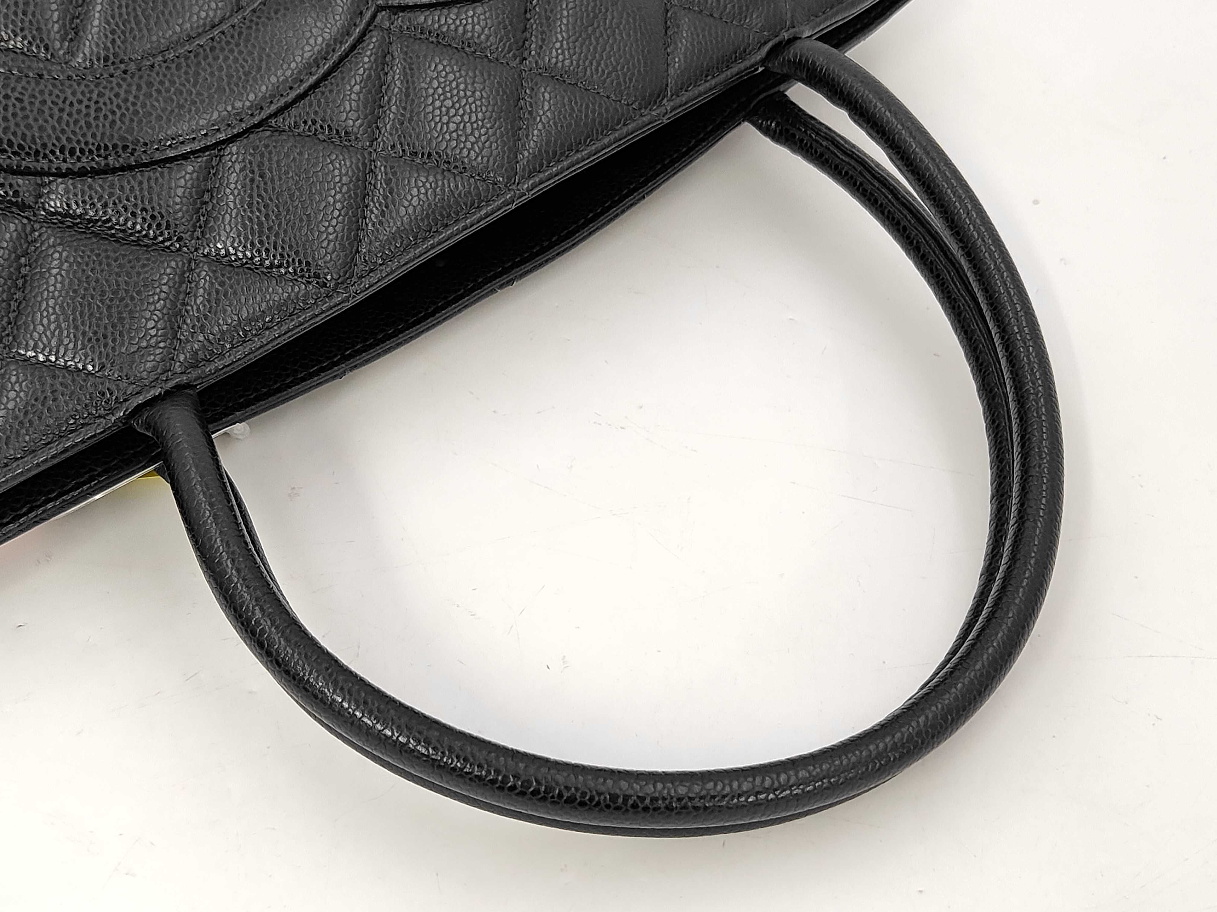 Caviar Skin Reissue Tote Bag (Black) — view 5